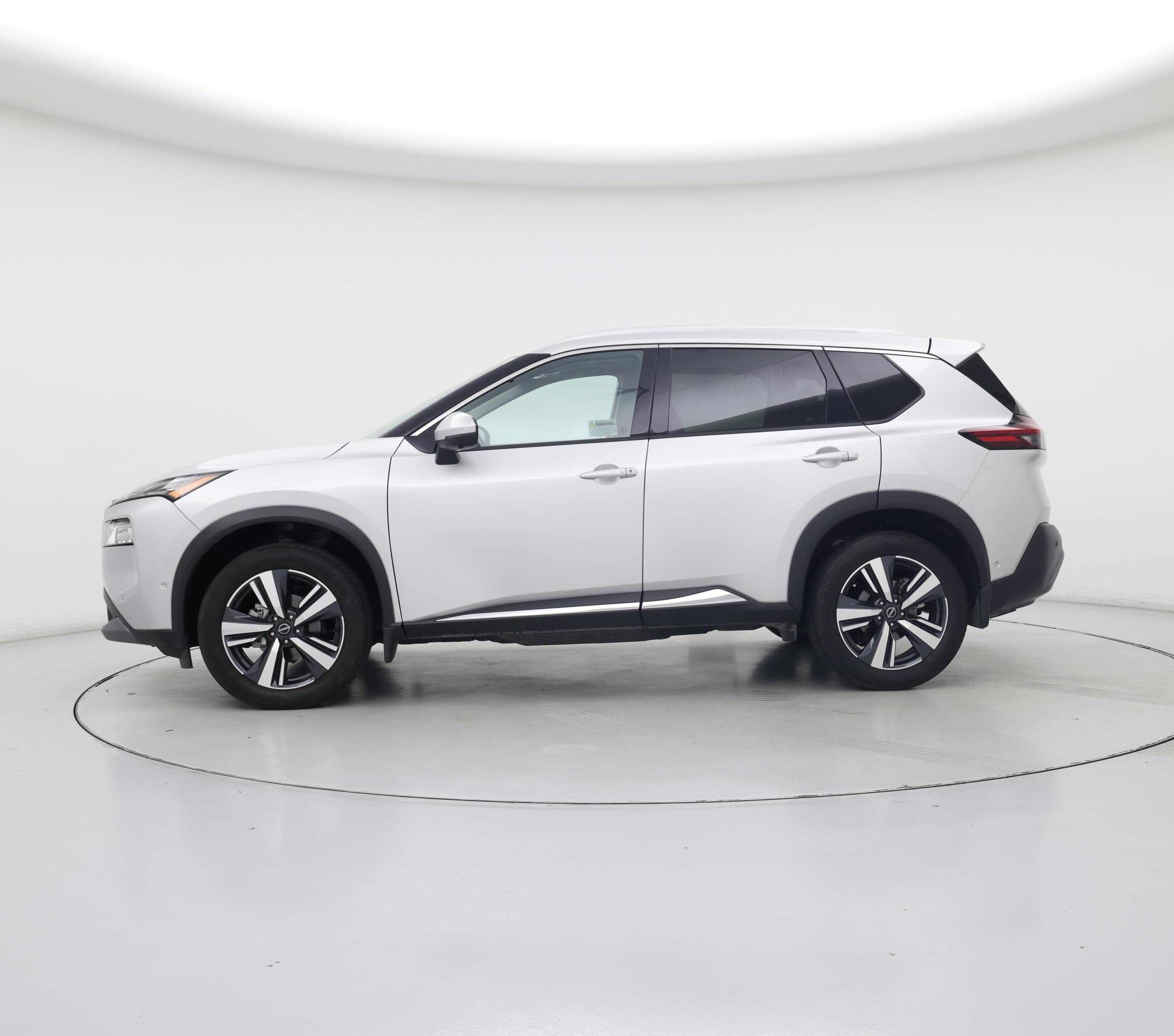 Thumbnail: 2022 Nissan Rogue - 3