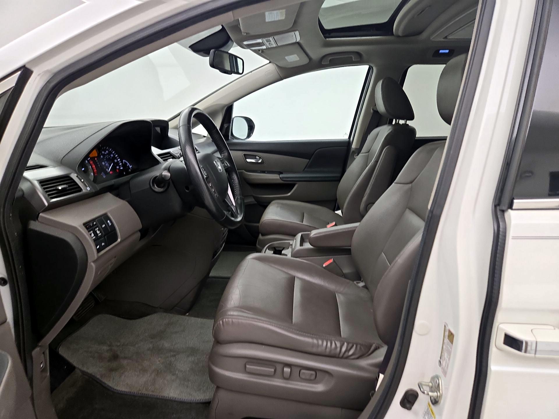 Thumbnail: 2014 Honda Odyssey - 11