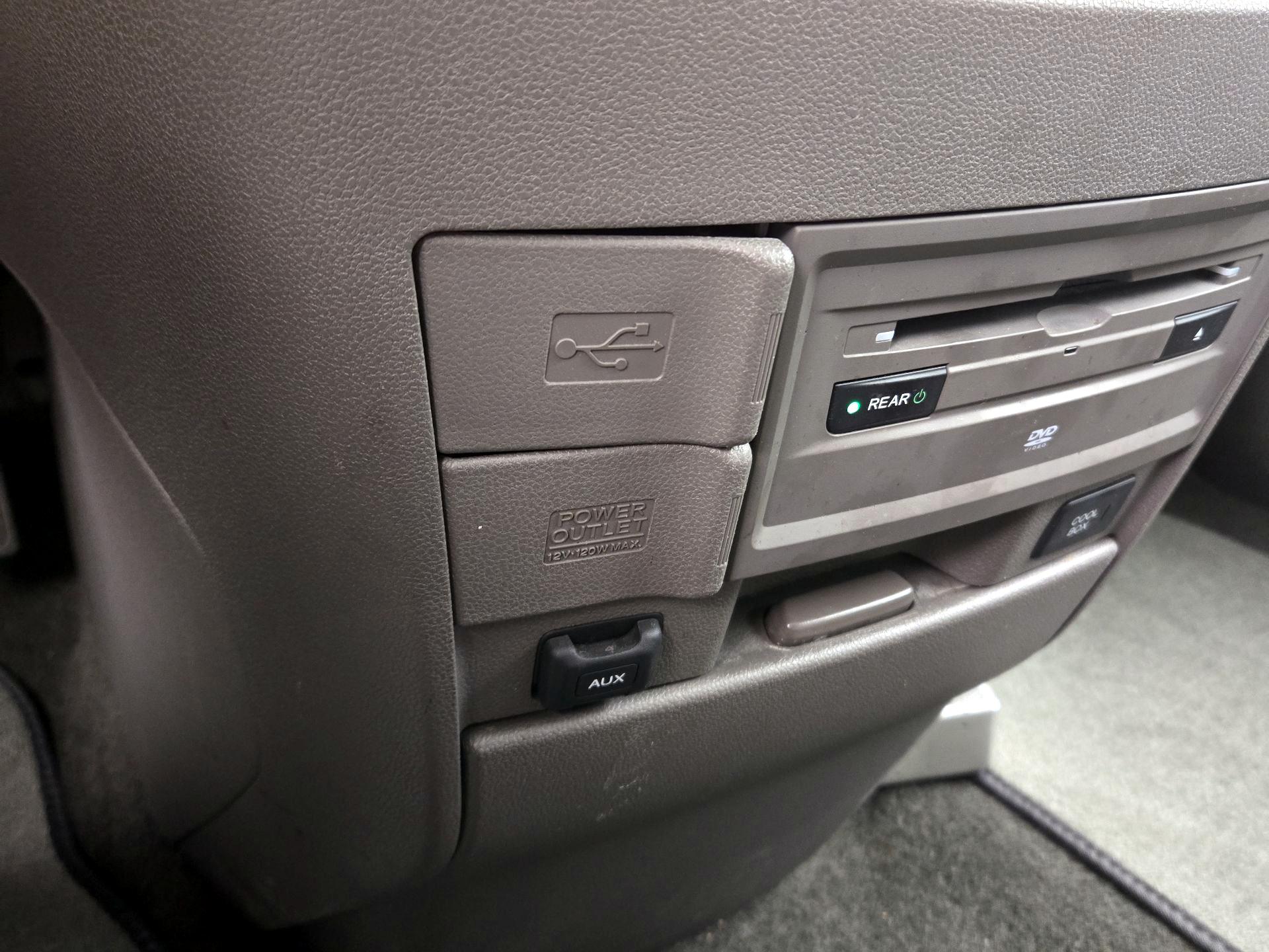 Thumbnail: 2014 Honda Odyssey - 19