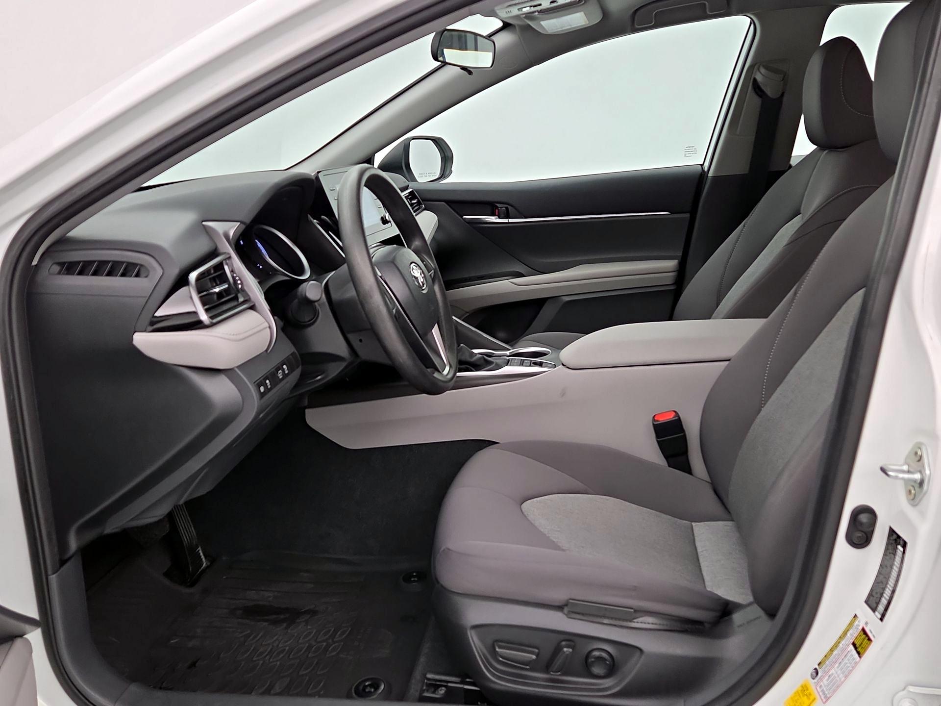 Thumbnail: 2022 Toyota Camry - 11