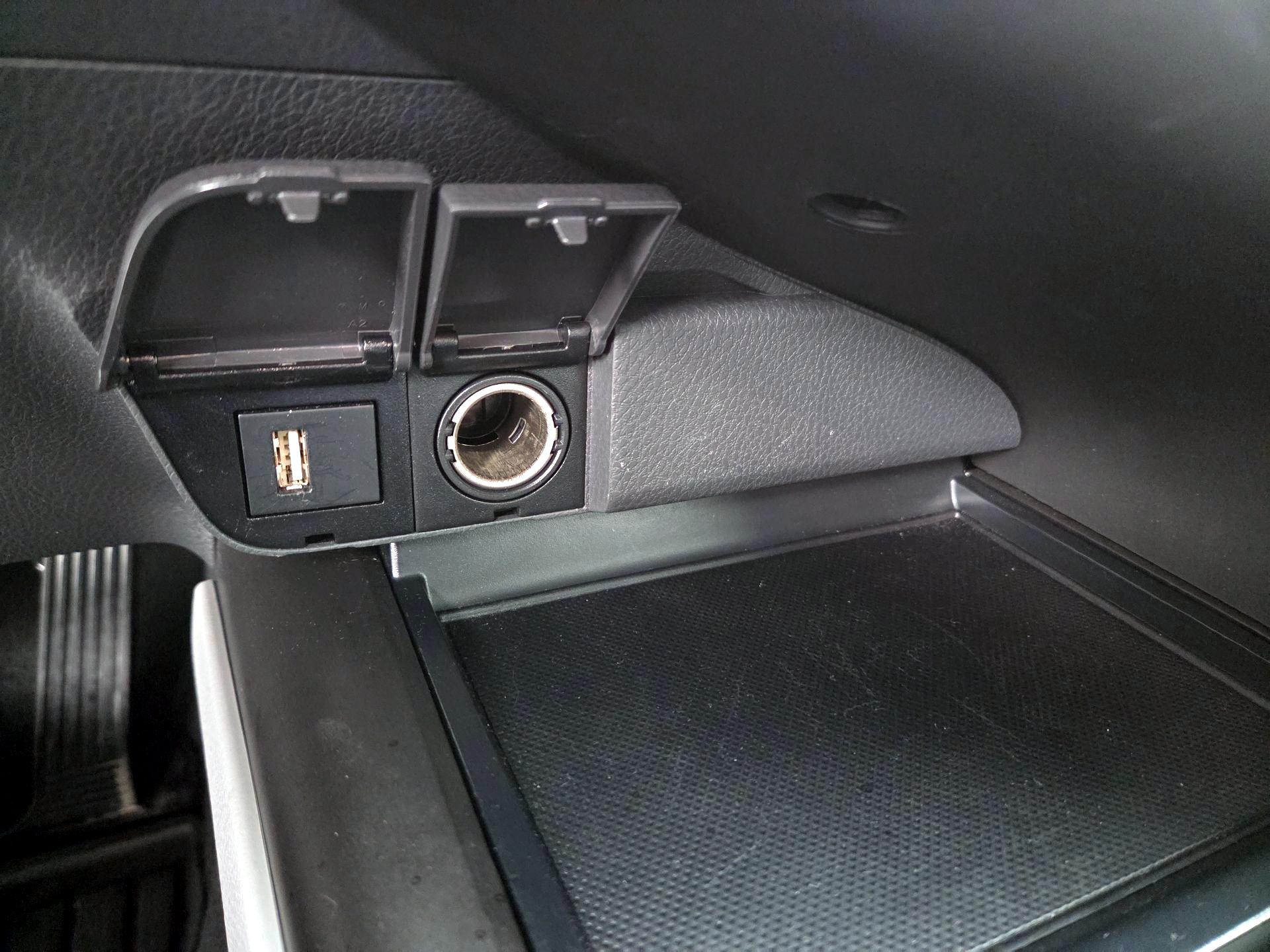 Thumbnail: 2022 Toyota Camry - 18