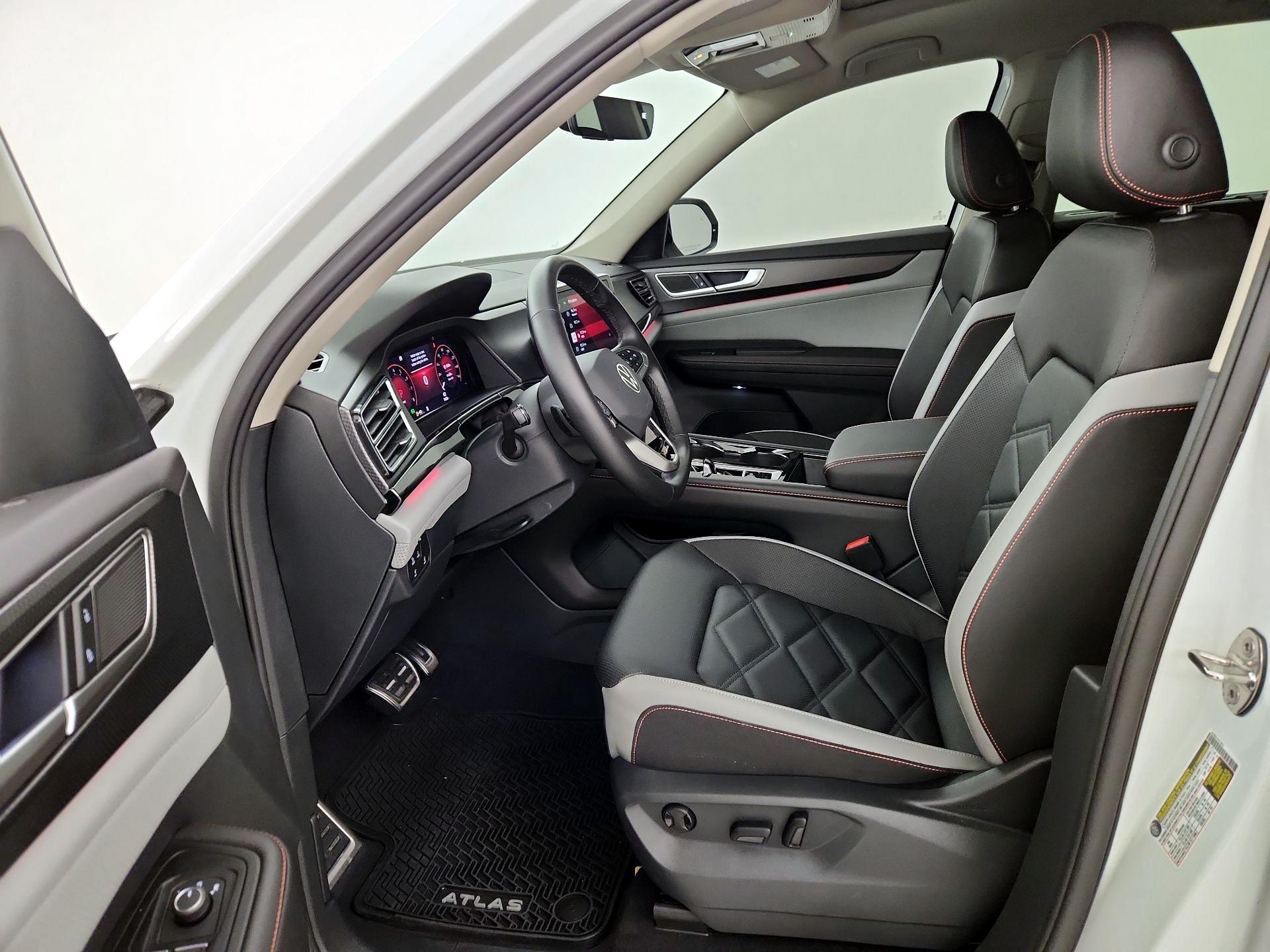 Thumbnail: 2025 Volkswagen Atlas - 11