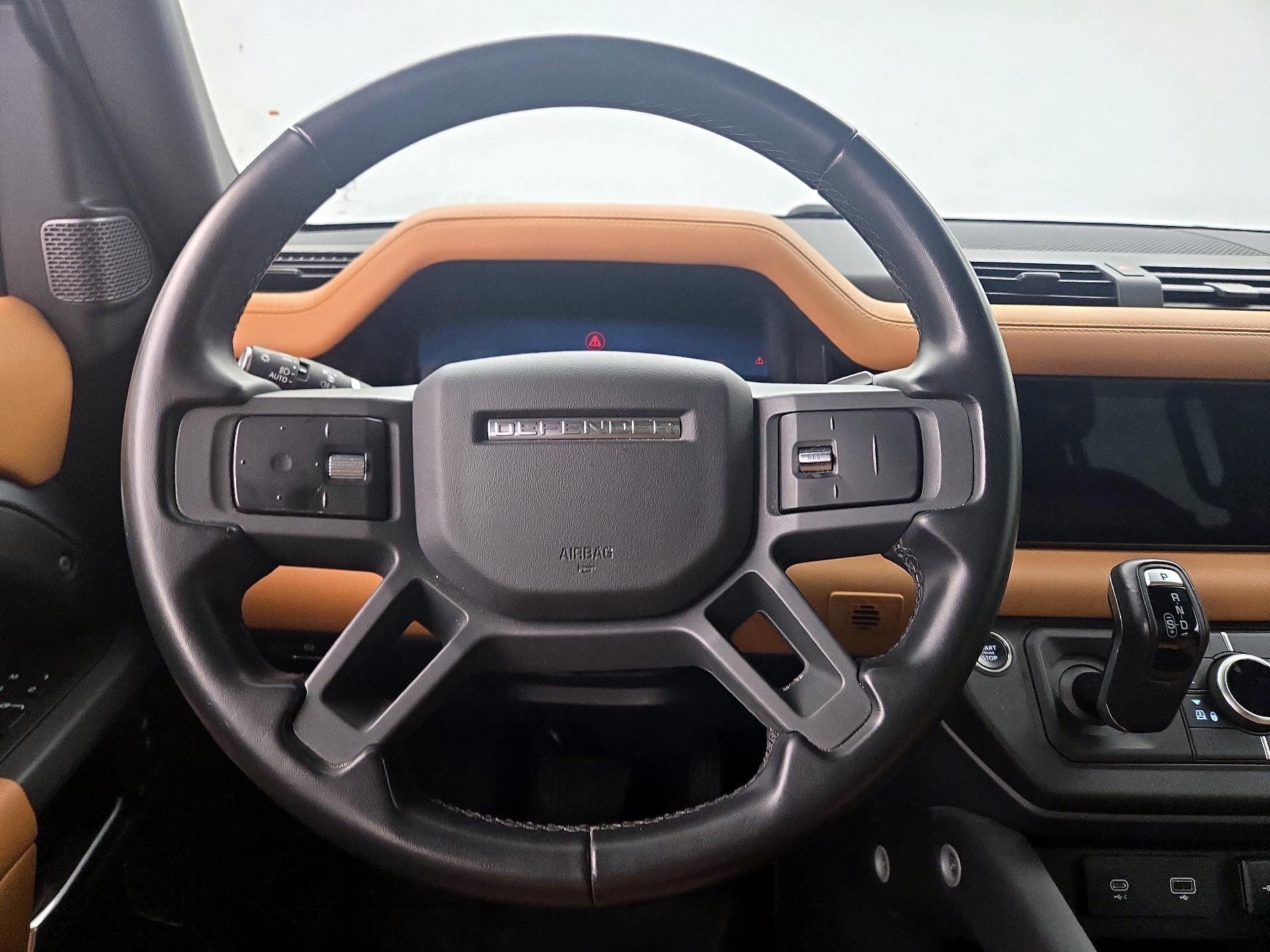 Thumbnail: 2023 Land Rover Defender - 10