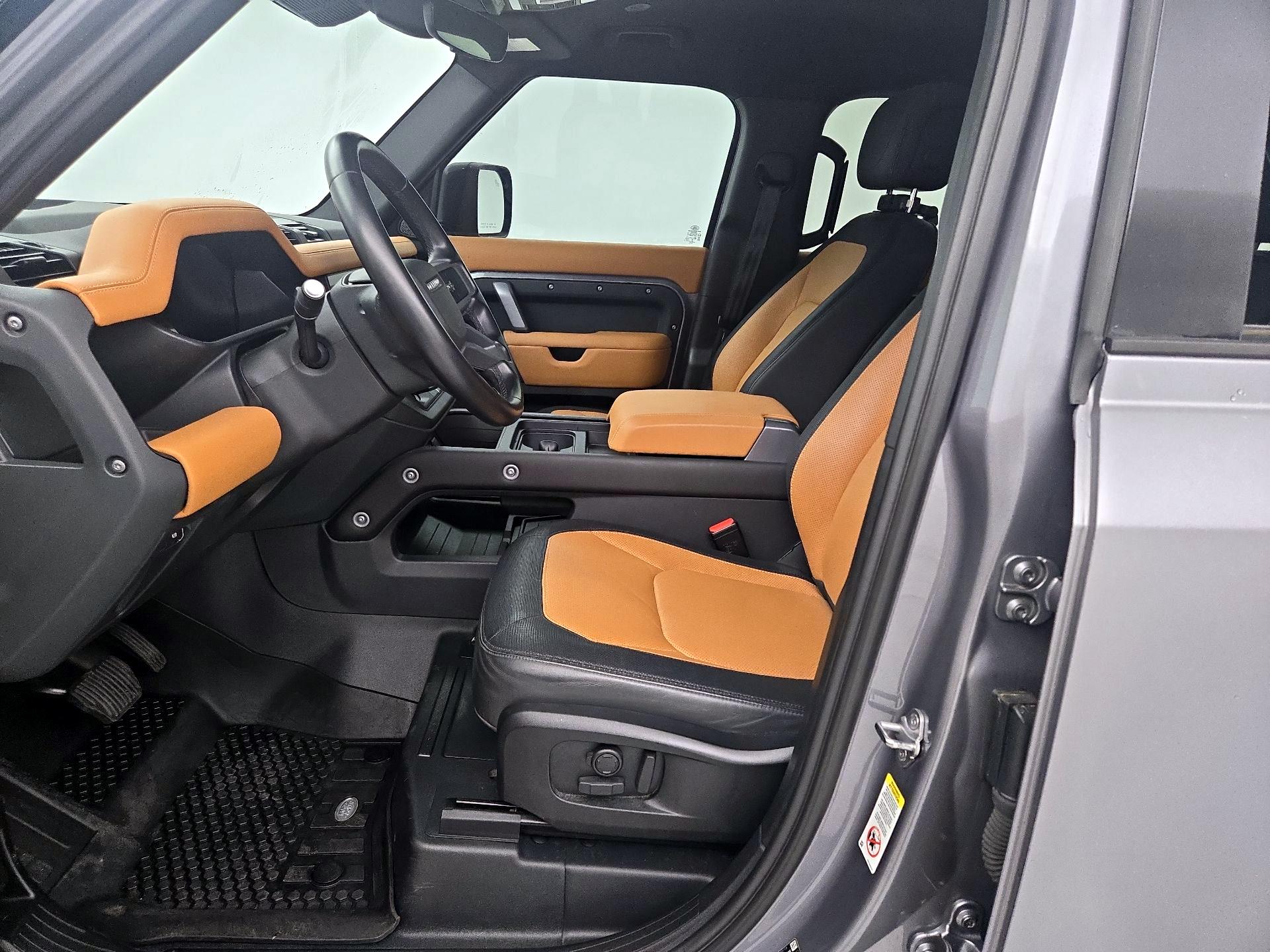 Thumbnail: 2023 Land Rover Defender - 11