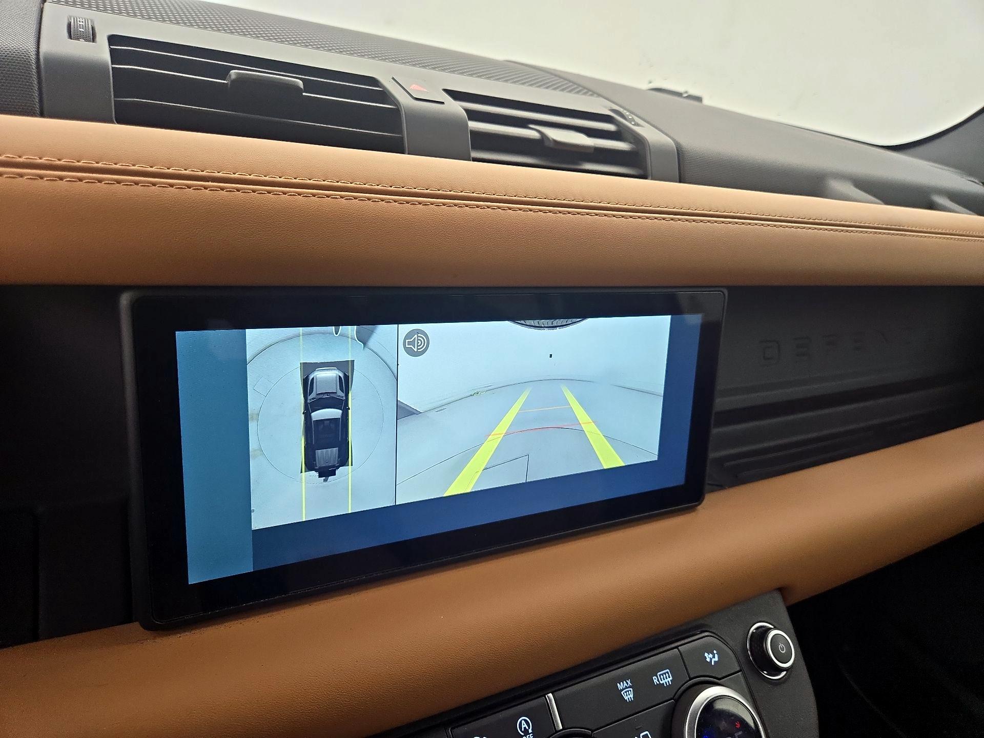 Thumbnail: 2023 Land Rover Defender - 15