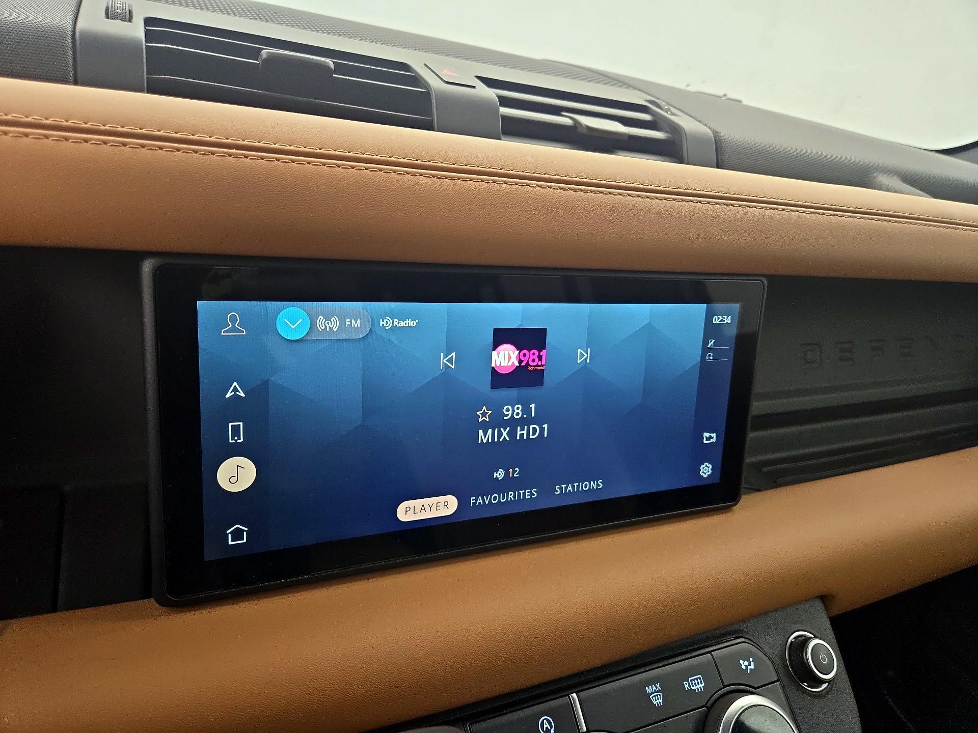 Thumbnail: 2023 Land Rover Defender - 16