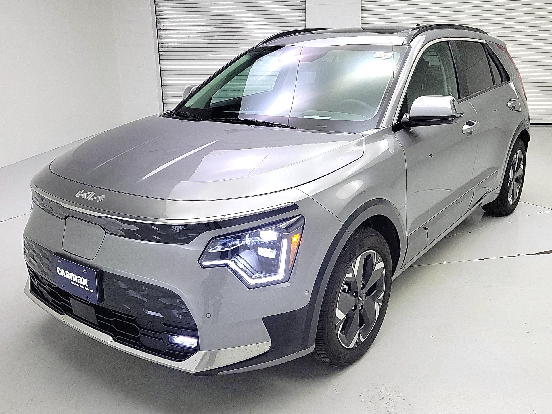 Thumbnail: 2025 Kia Niro - 3