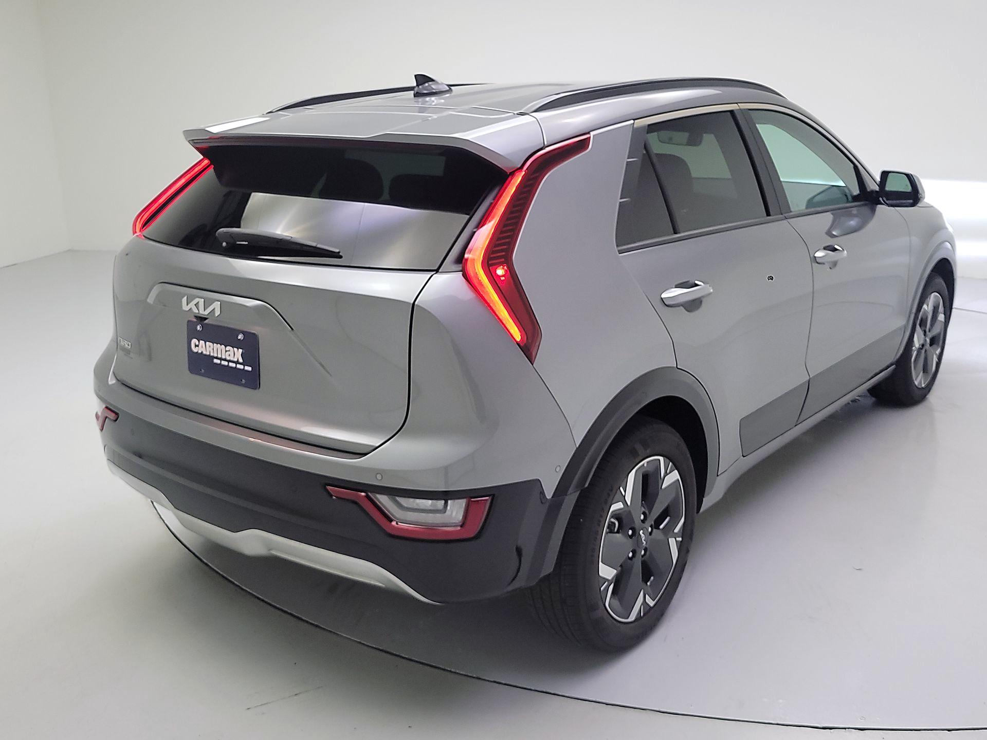Thumbnail: 2025 Kia Niro - 5