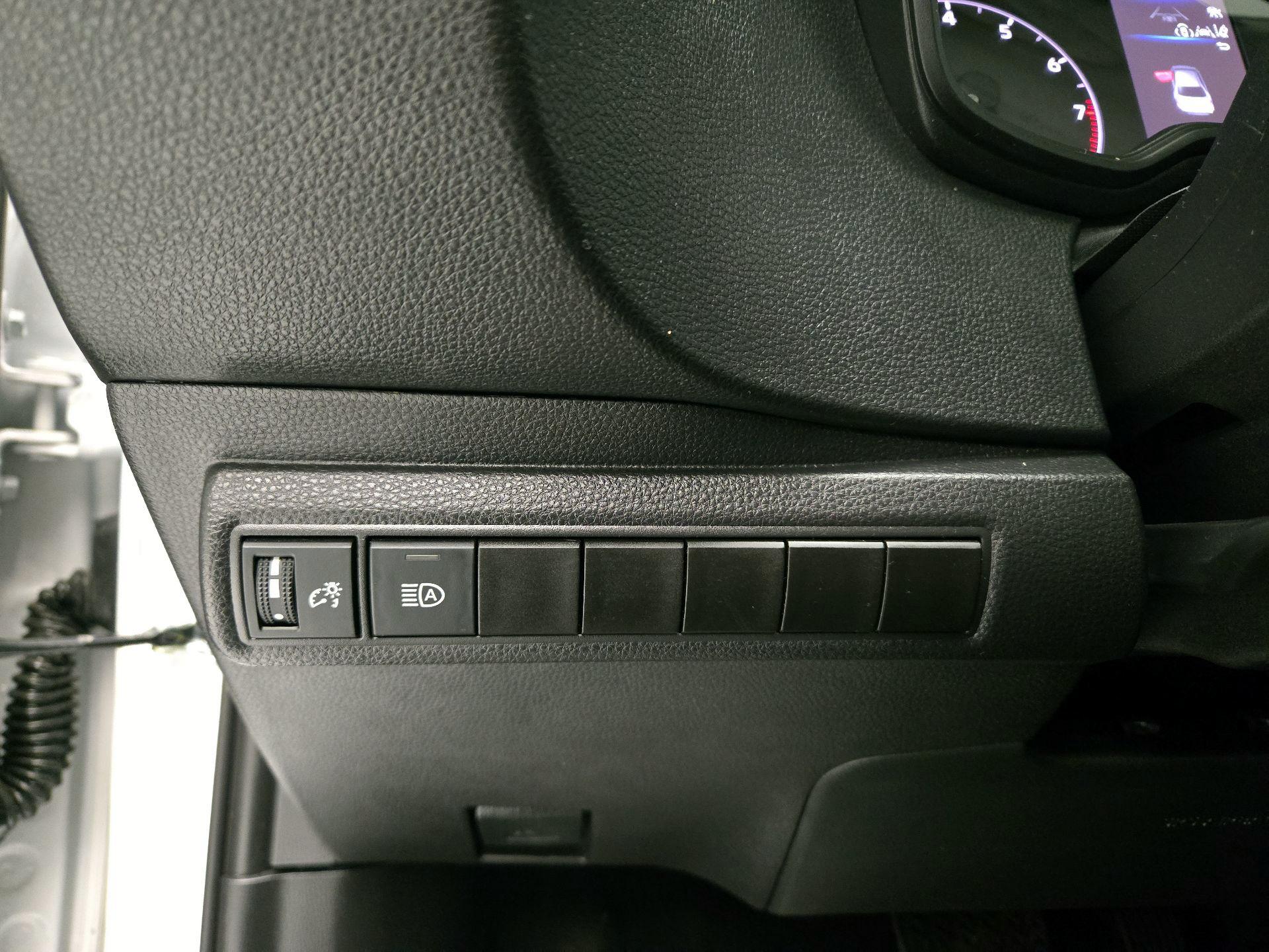 Thumbnail: 2025 Toyota Corolla - 13