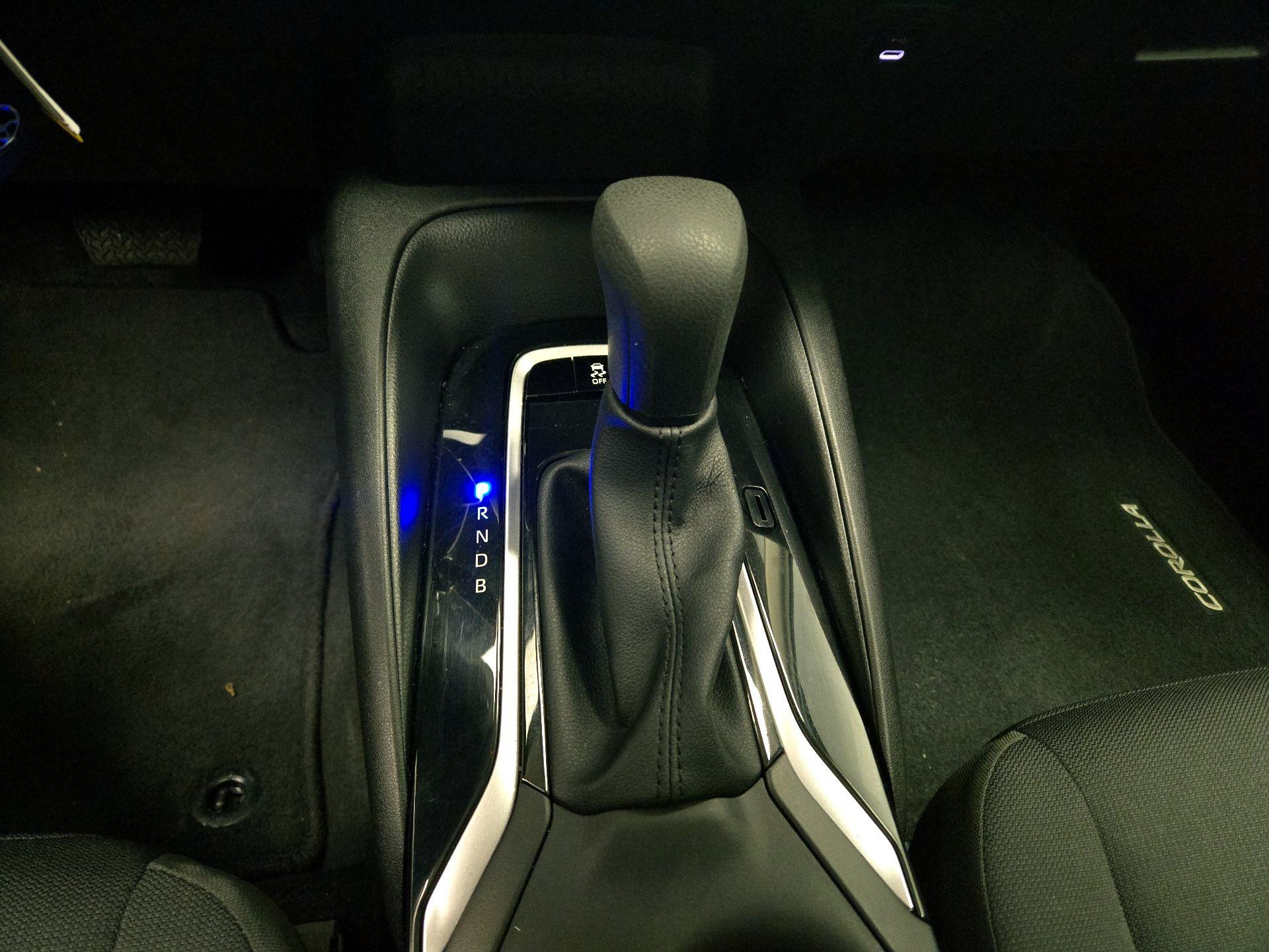 Thumbnail: 2025 Toyota Corolla - 17