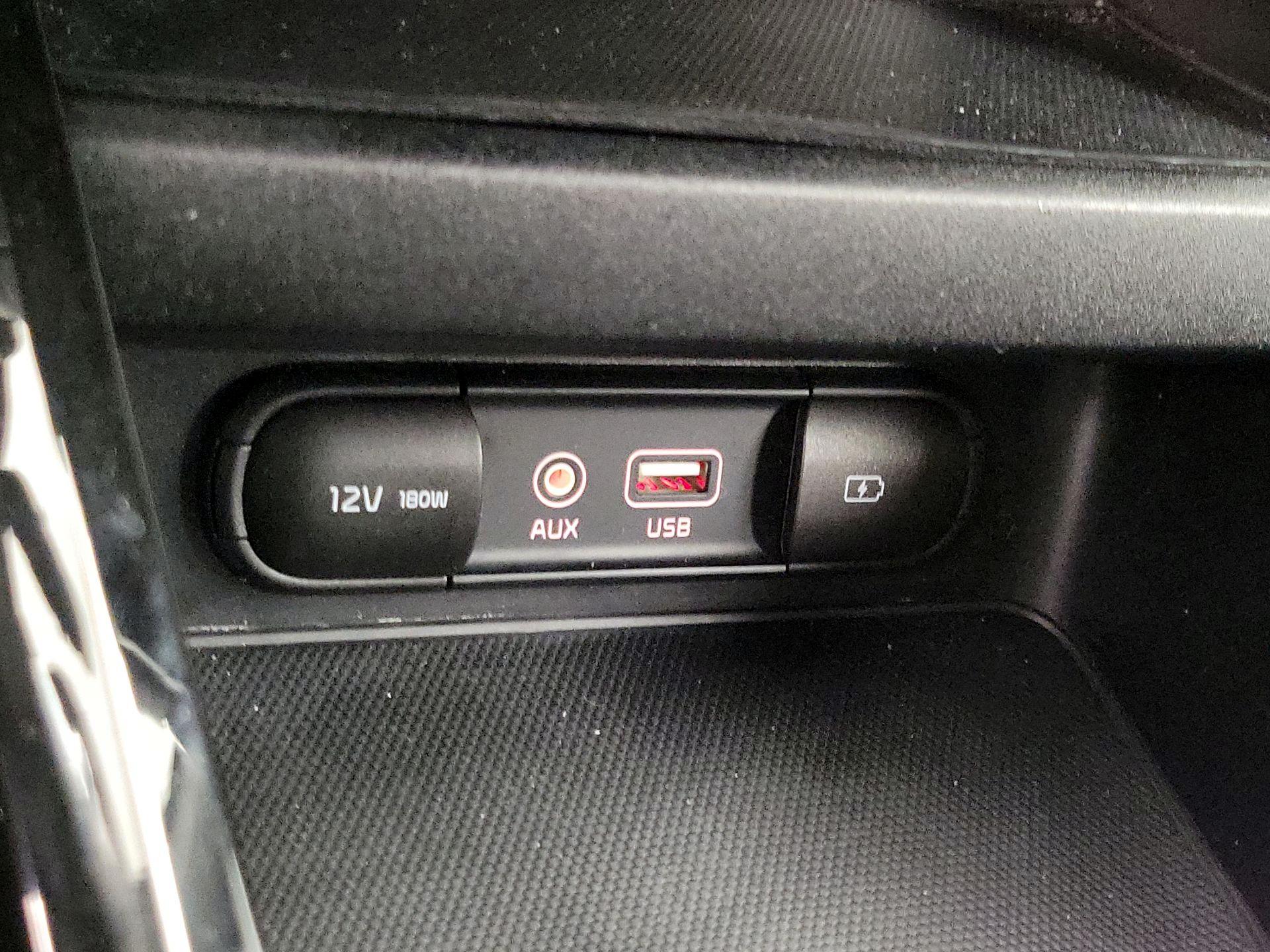 Thumbnail: 2021 Kia Forte - 18