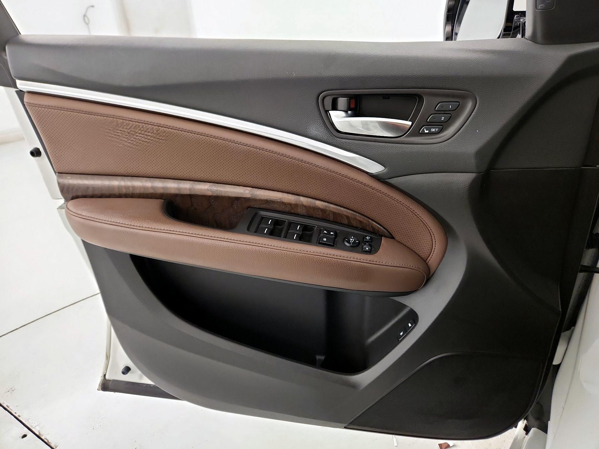 Thumbnail: 2019 Acura MDX - 12