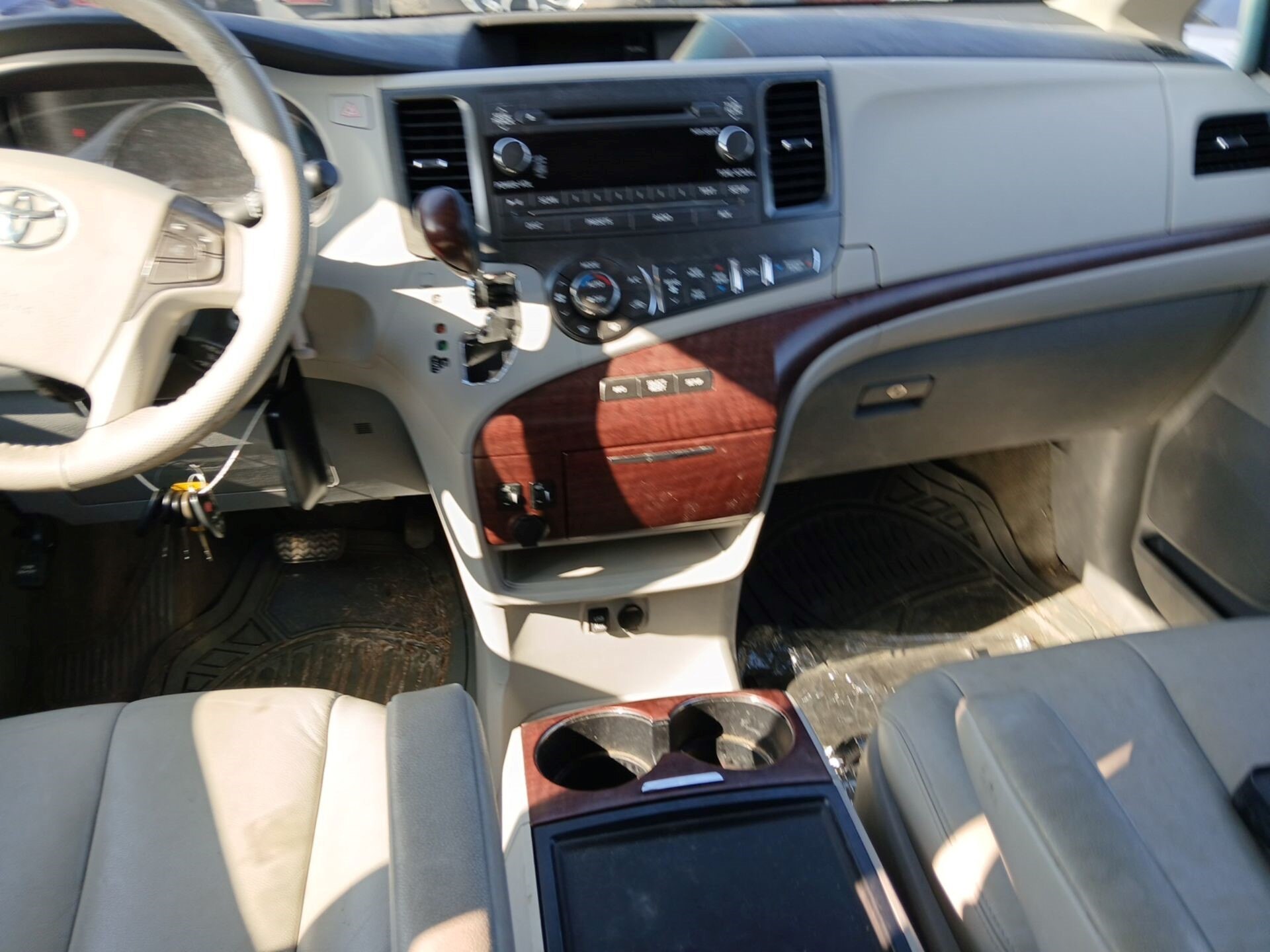 Thumbnail: 2017 Honda Pilot - 11