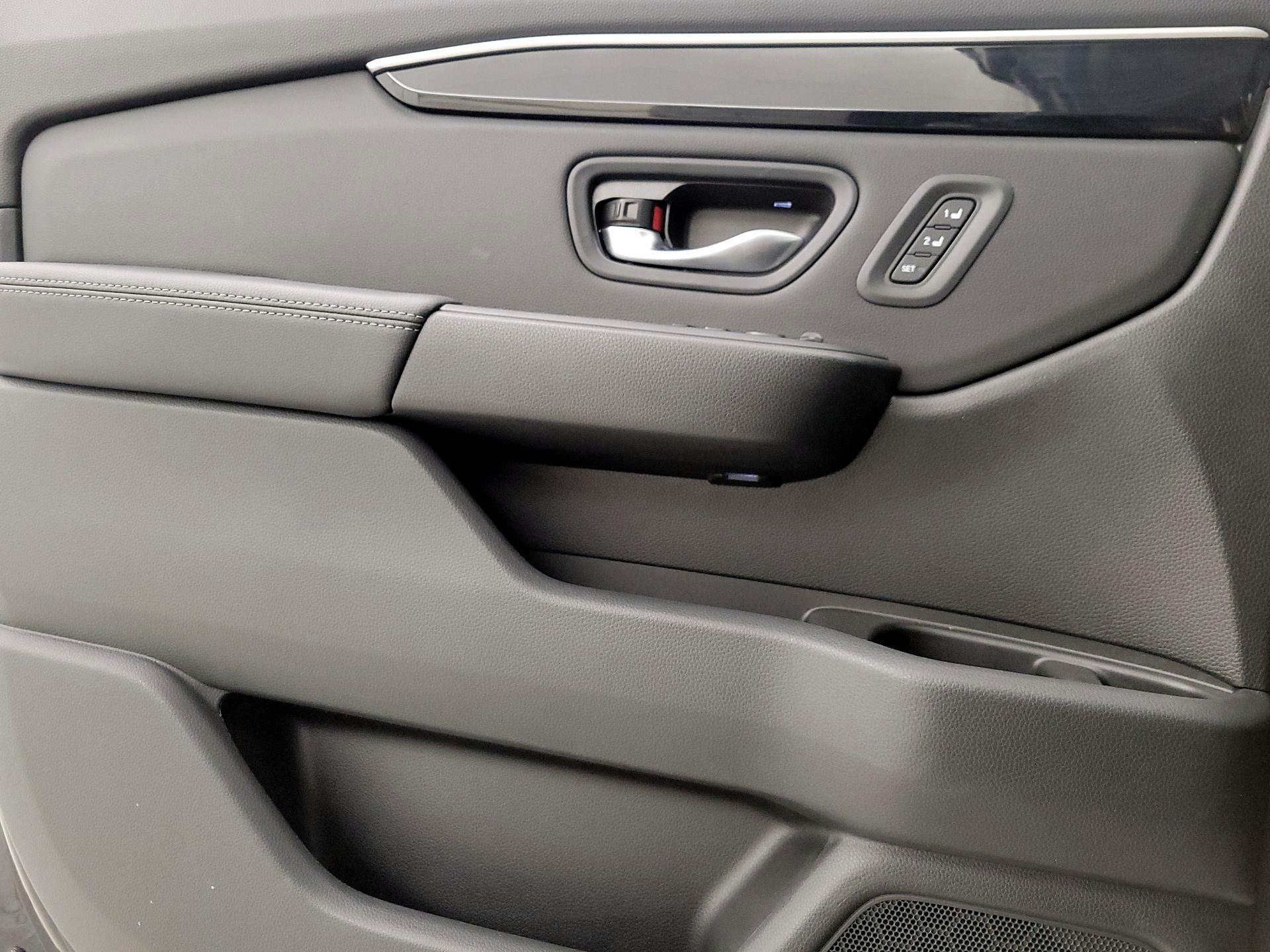 Thumbnail: 2025 Honda Pilot - 12