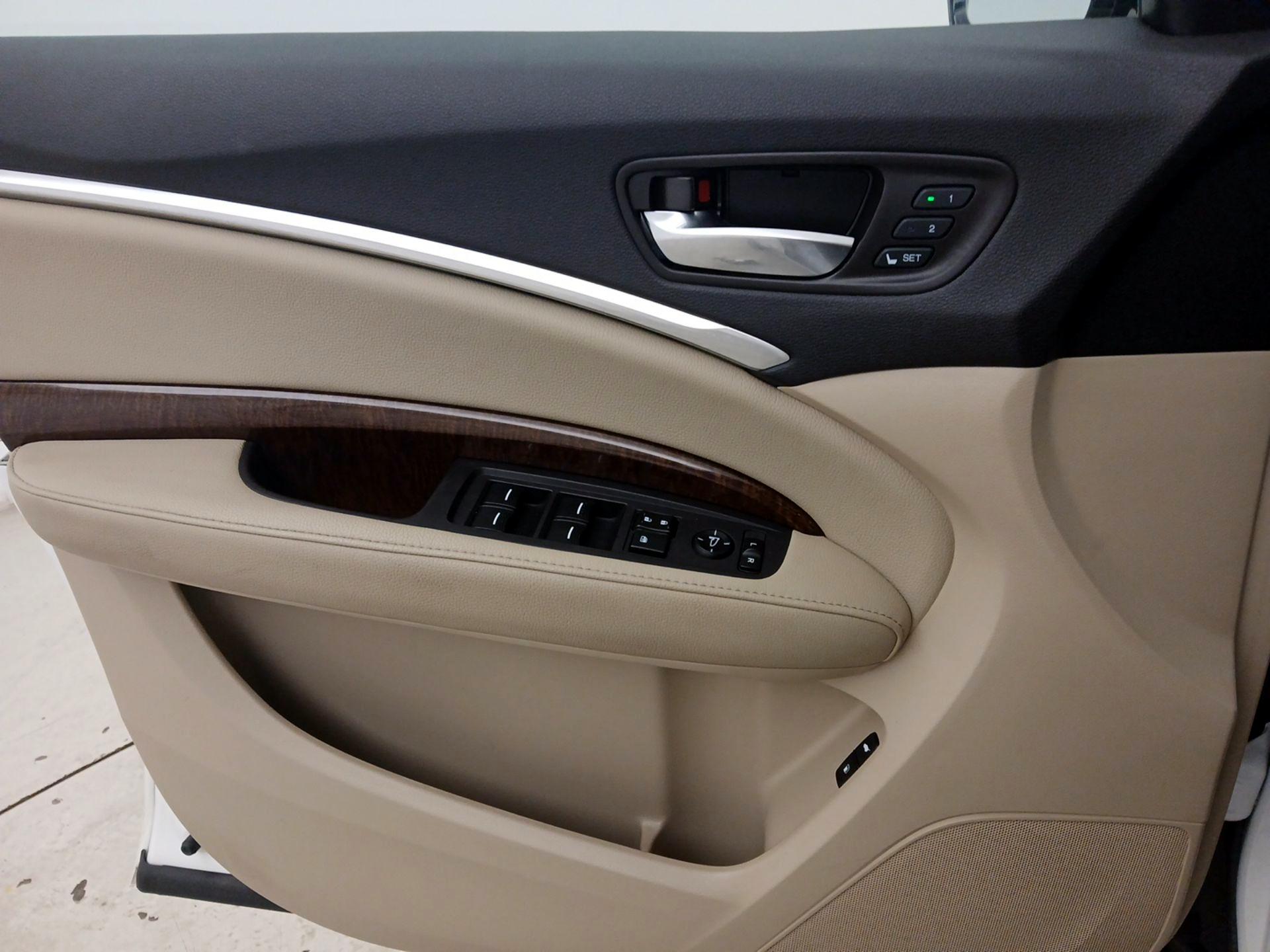 Thumbnail: 2020 Acura MDX - 12