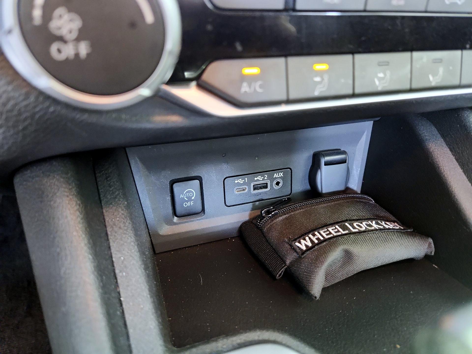 Thumbnail: 2025 Nissan Sentra - 18