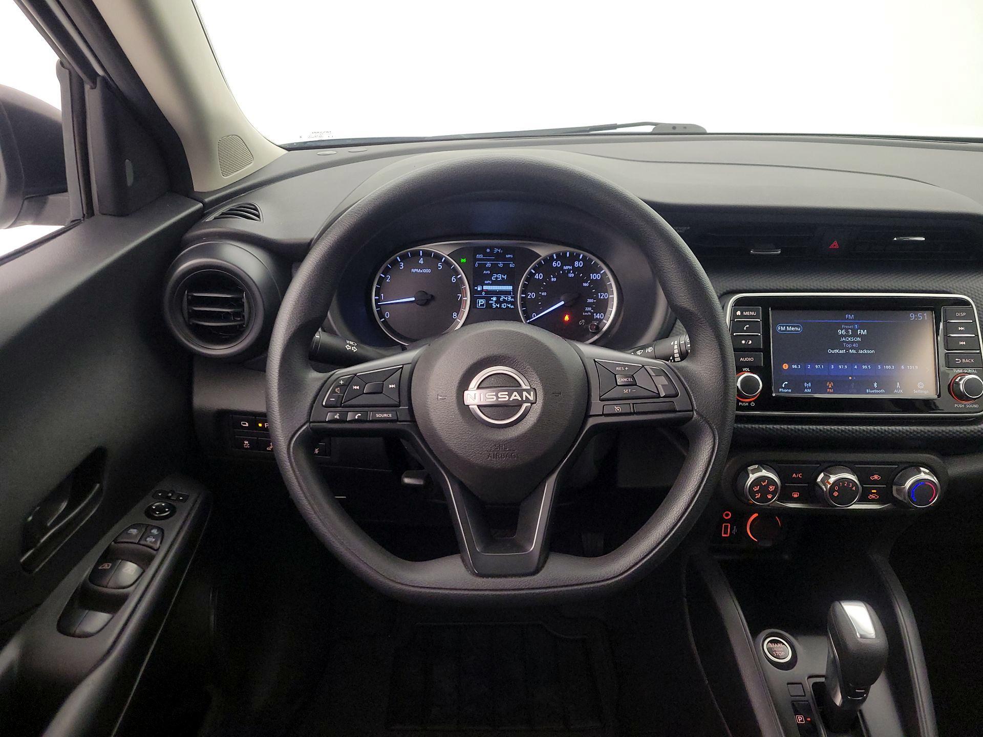 Thumbnail: 2023 Nissan Kicks - 10