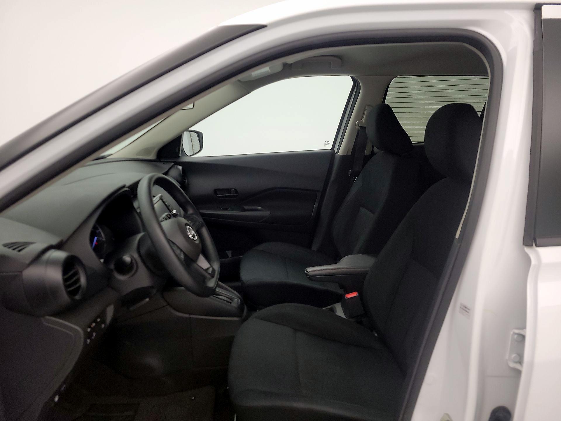 Thumbnail: 2023 Nissan Kicks - 11