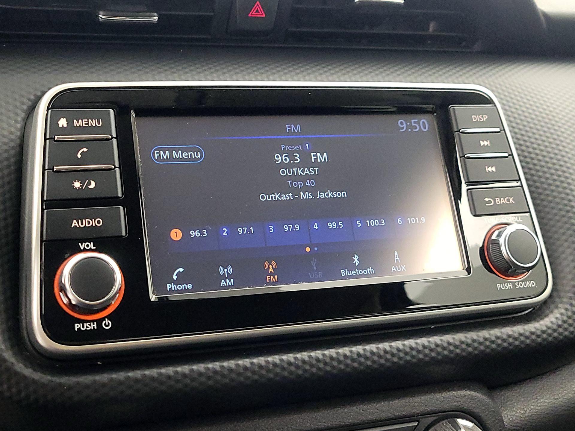 Thumbnail: 2023 Nissan Kicks - 15