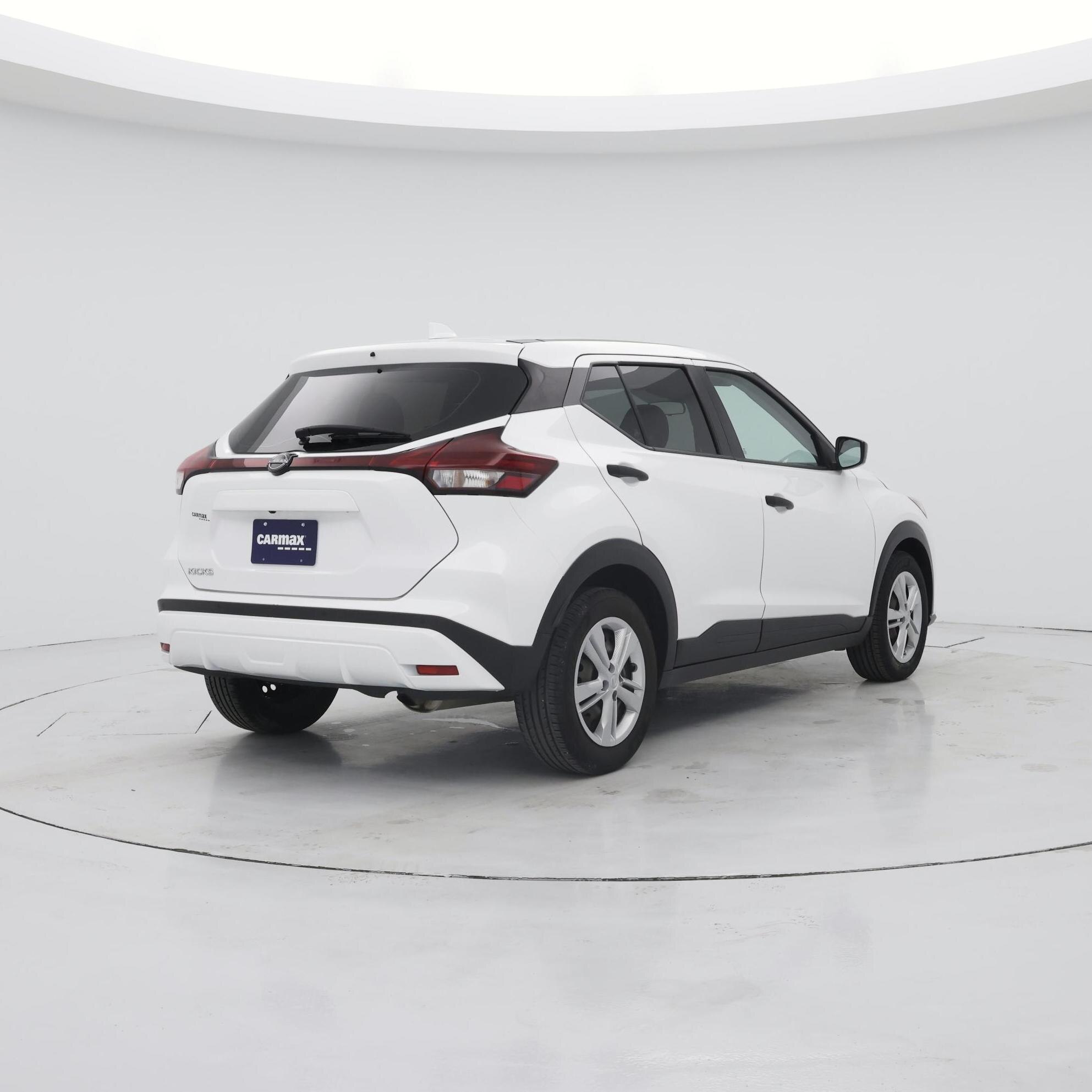 Thumbnail: 2023 Nissan Kicks - 8