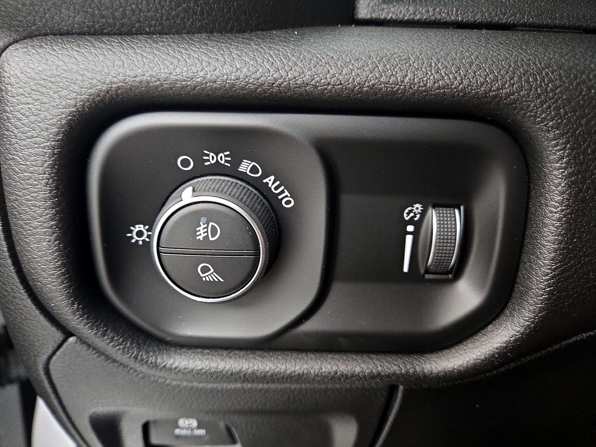 Thumbnail: 2021 RAM 1500 - 13