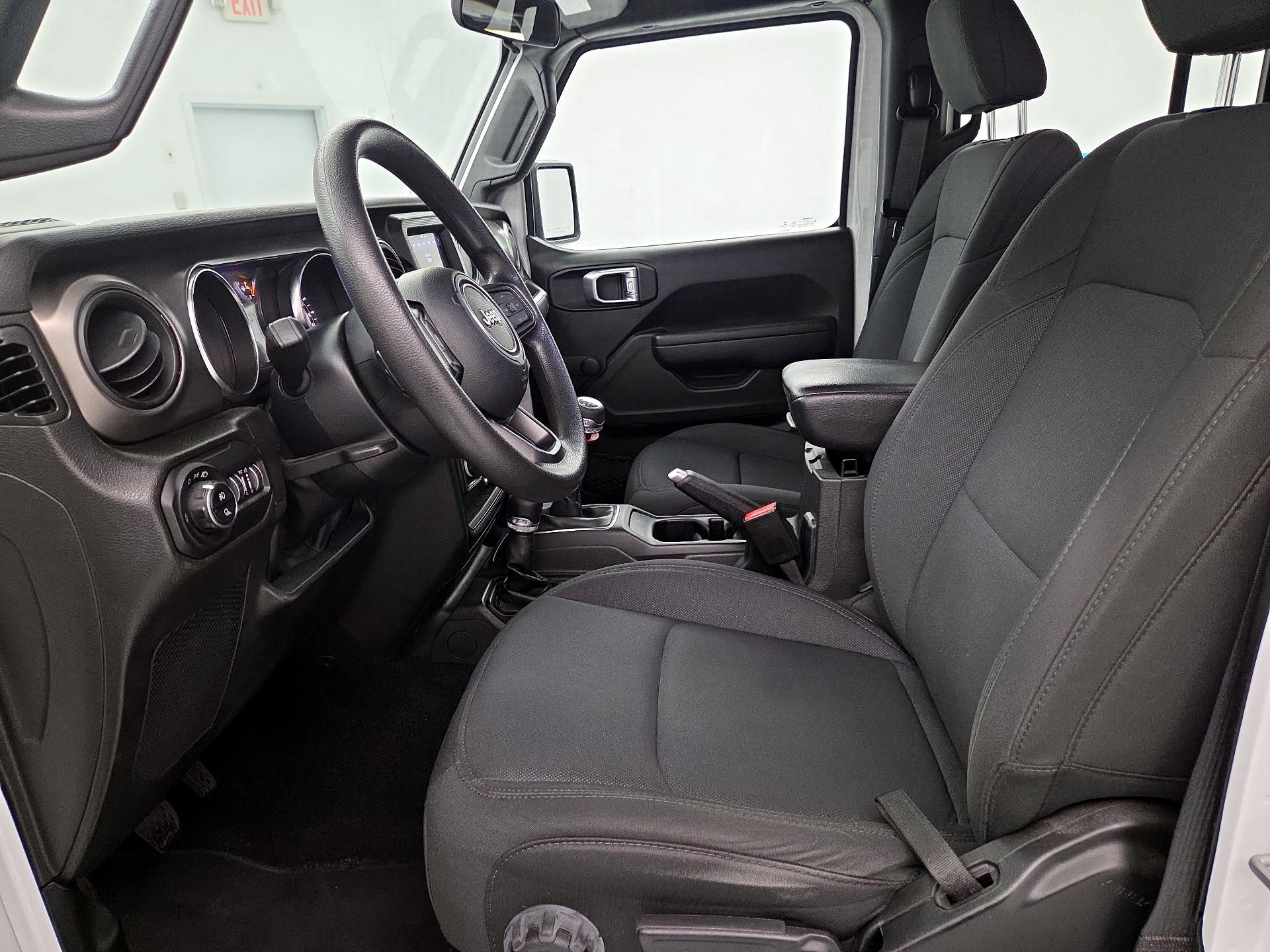 Thumbnail: 2022 Jeep Gladiator - 11