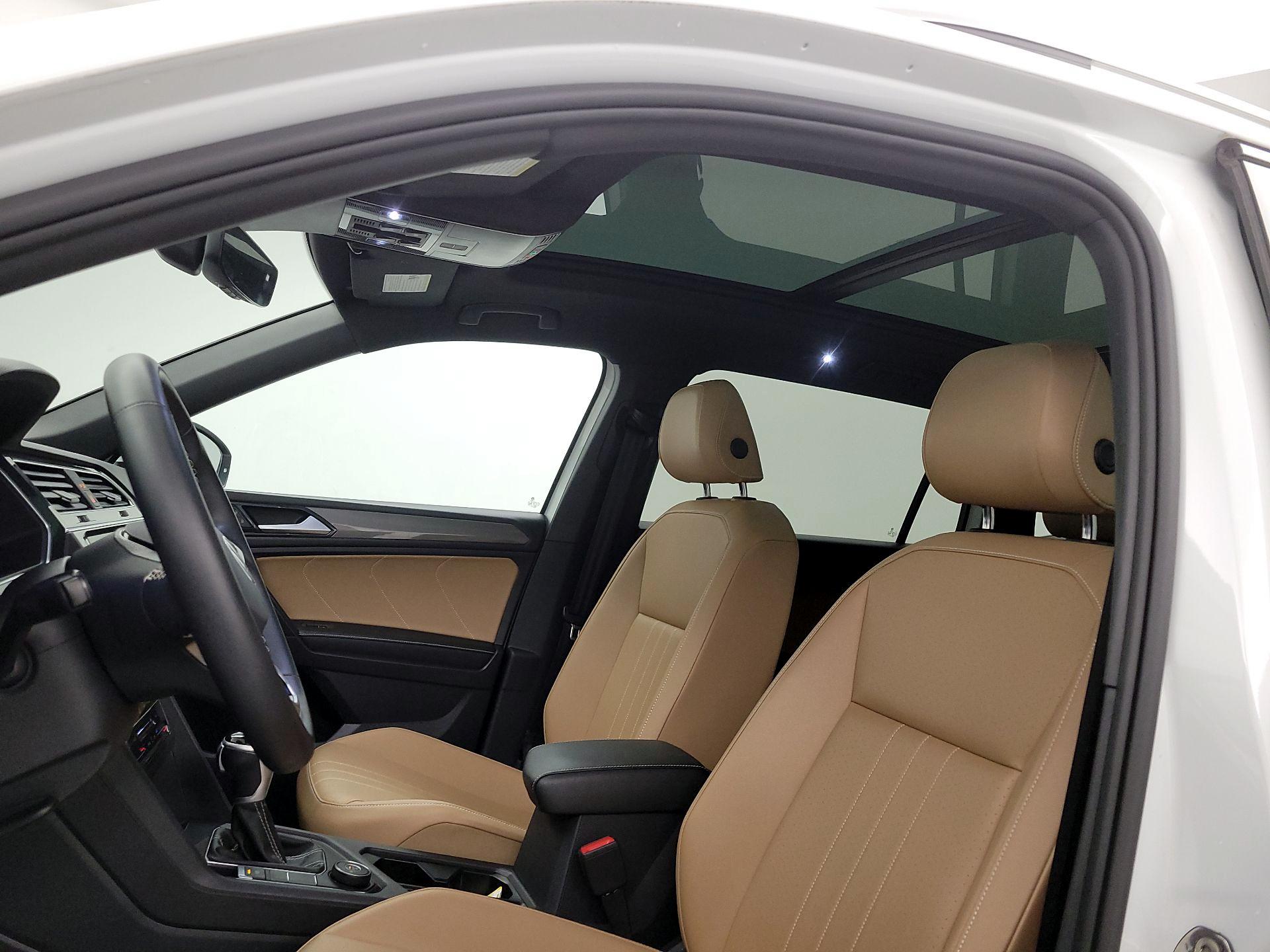 Thumbnail: 2022 Volkswagen Tiguan - 20