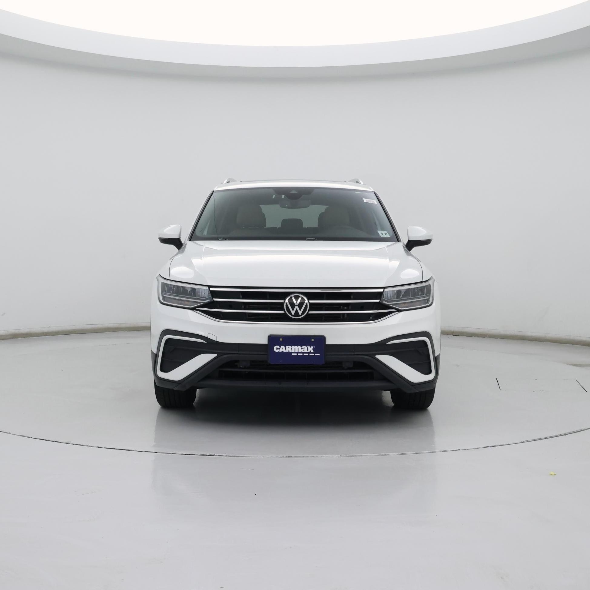 Thumbnail: 2022 Volkswagen Tiguan - 5