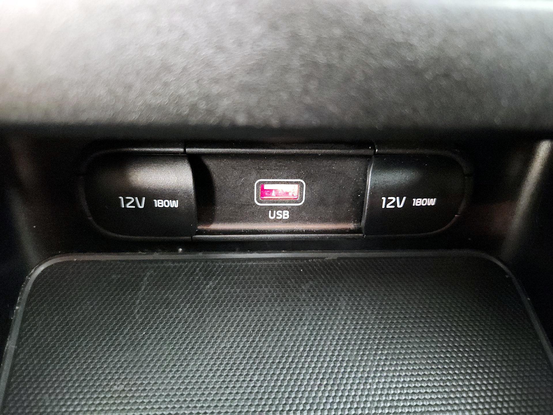 Thumbnail: 2023 Kia Forte - 18