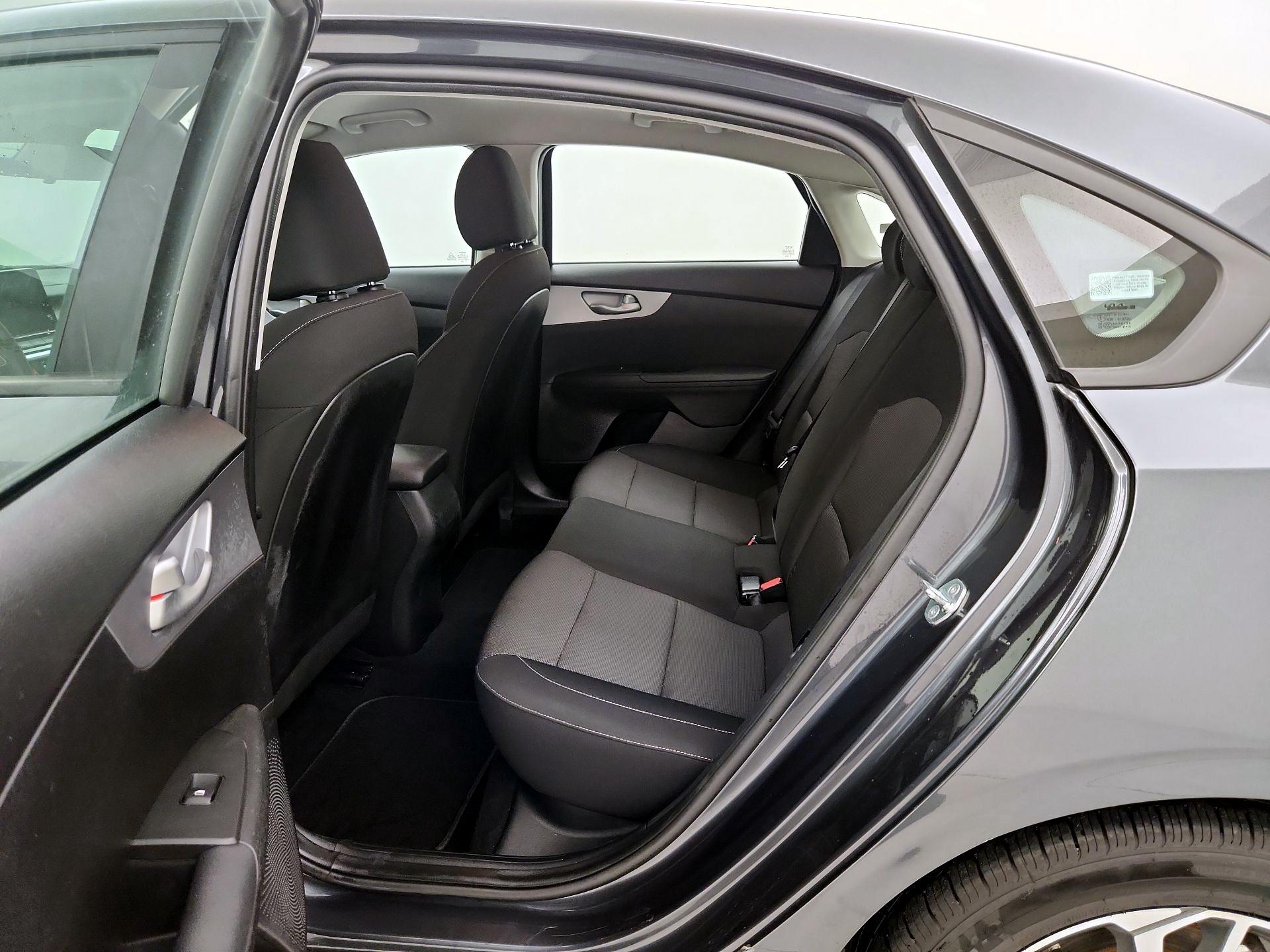 Thumbnail: 2023 Kia Forte - 19