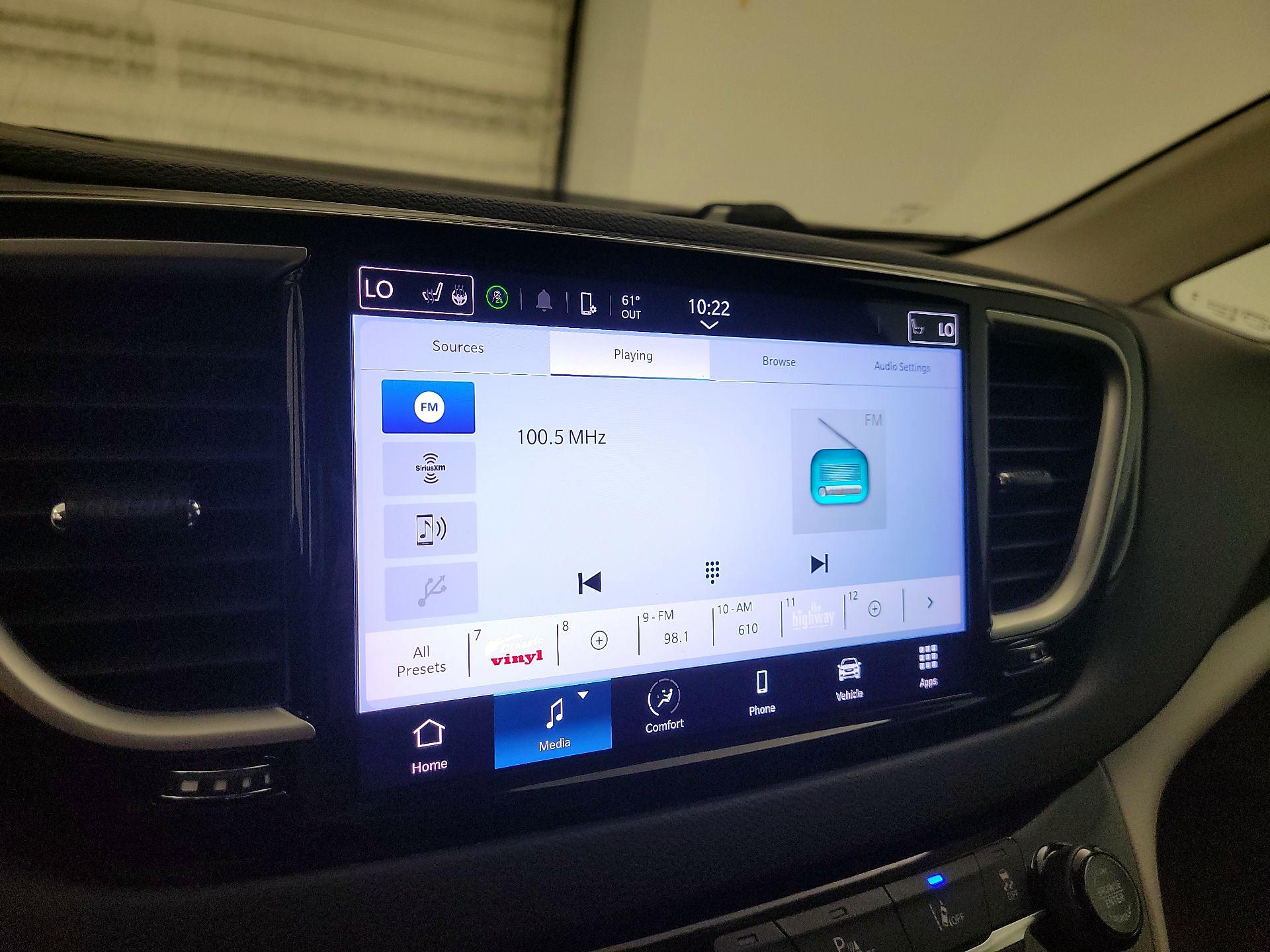 Thumbnail: 2023 Chrysler Pacifica - 14