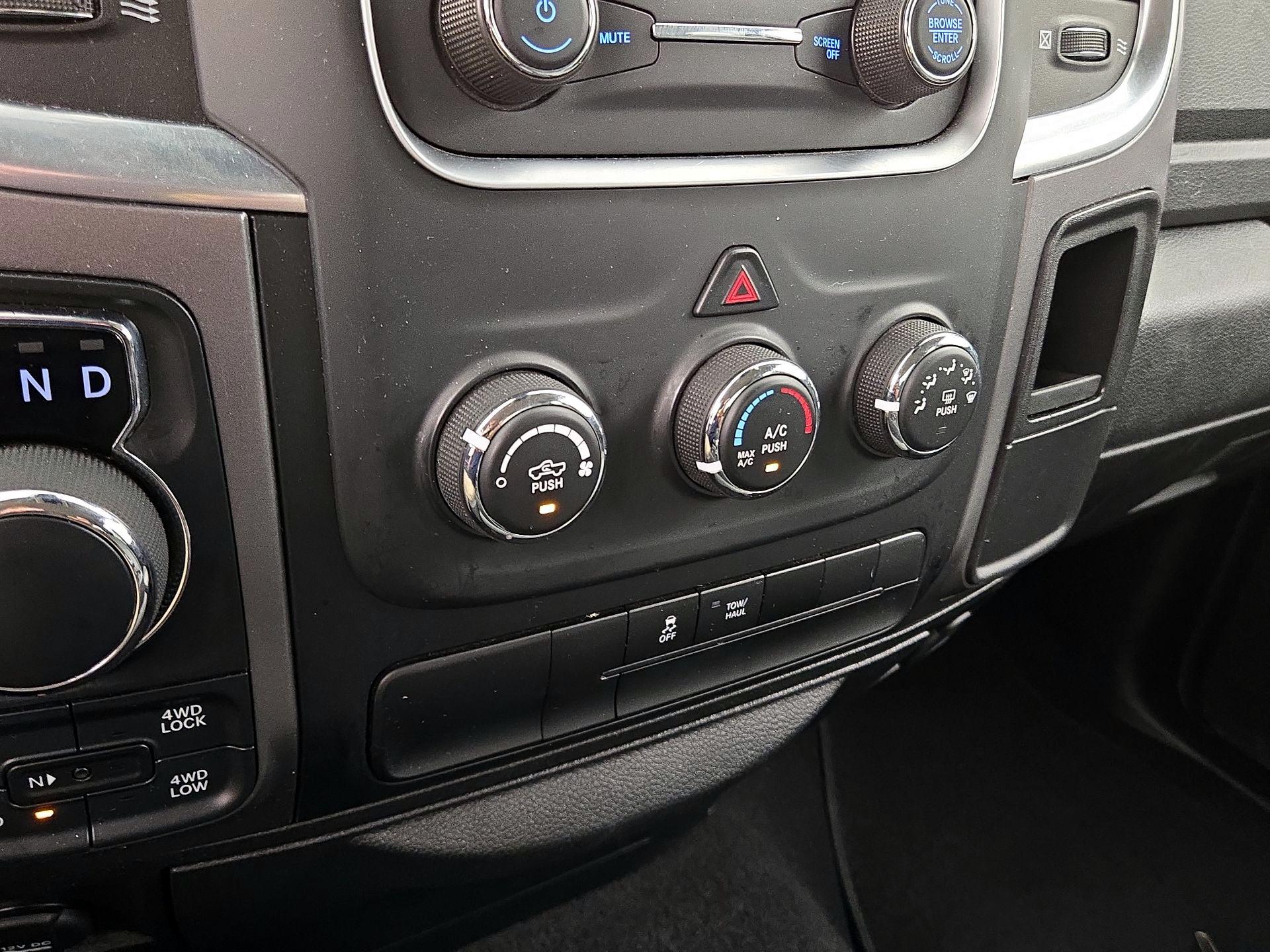 Thumbnail: 2024 RAM 1500 Classic - 16