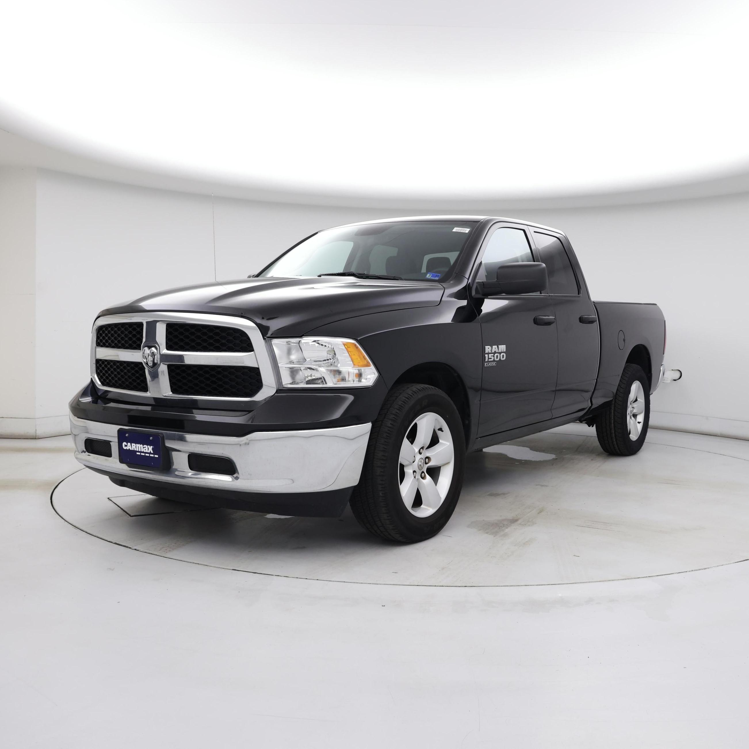 Thumbnail: 2024 RAM 1500 Classic - 4