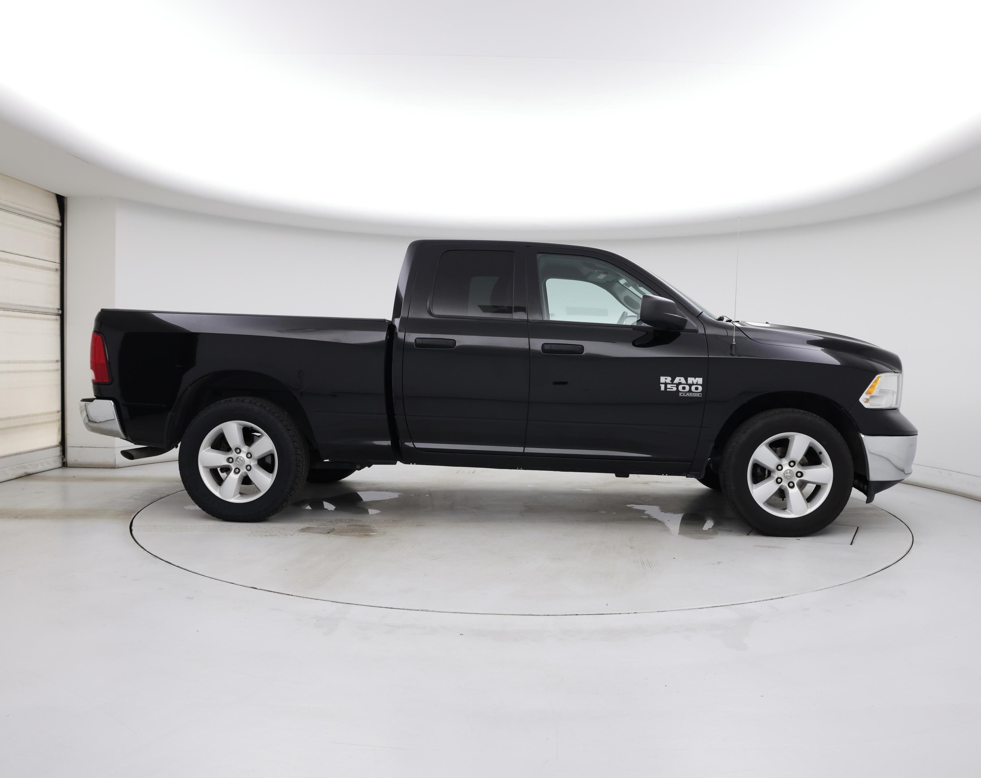 Thumbnail: 2024 RAM 1500 Classic - 7