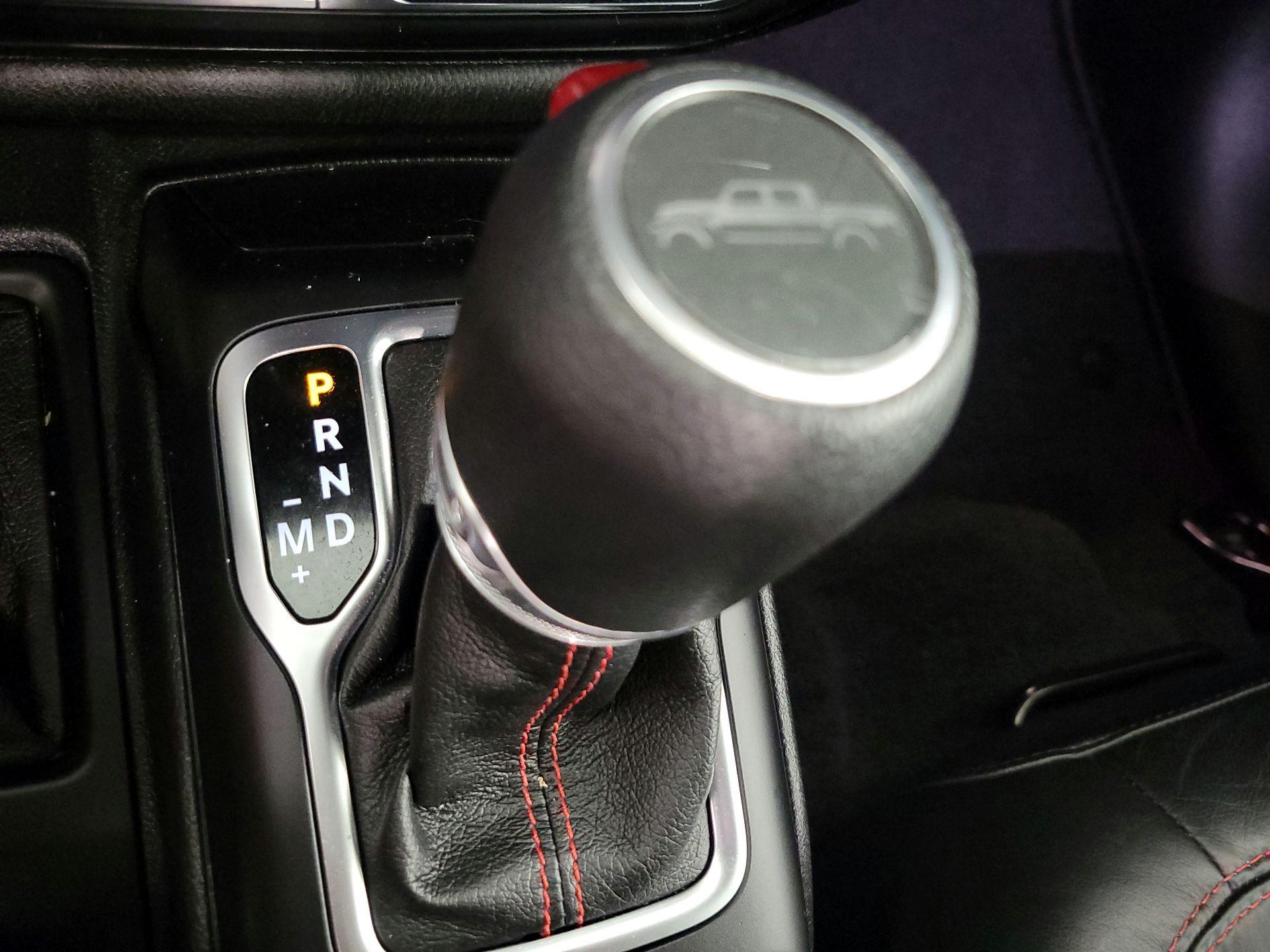 Thumbnail: 2021 Jeep Gladiator - 18