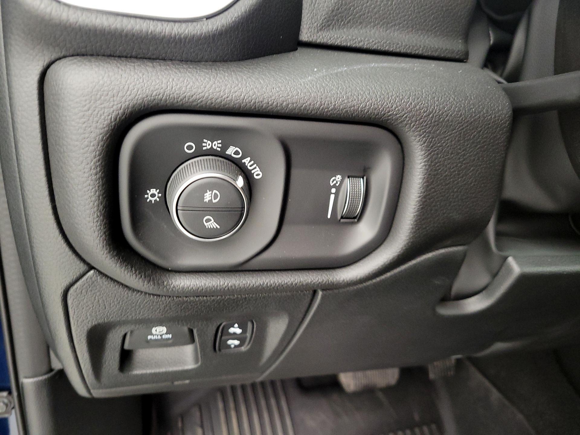 Thumbnail: 2023 RAM 1500 - 13