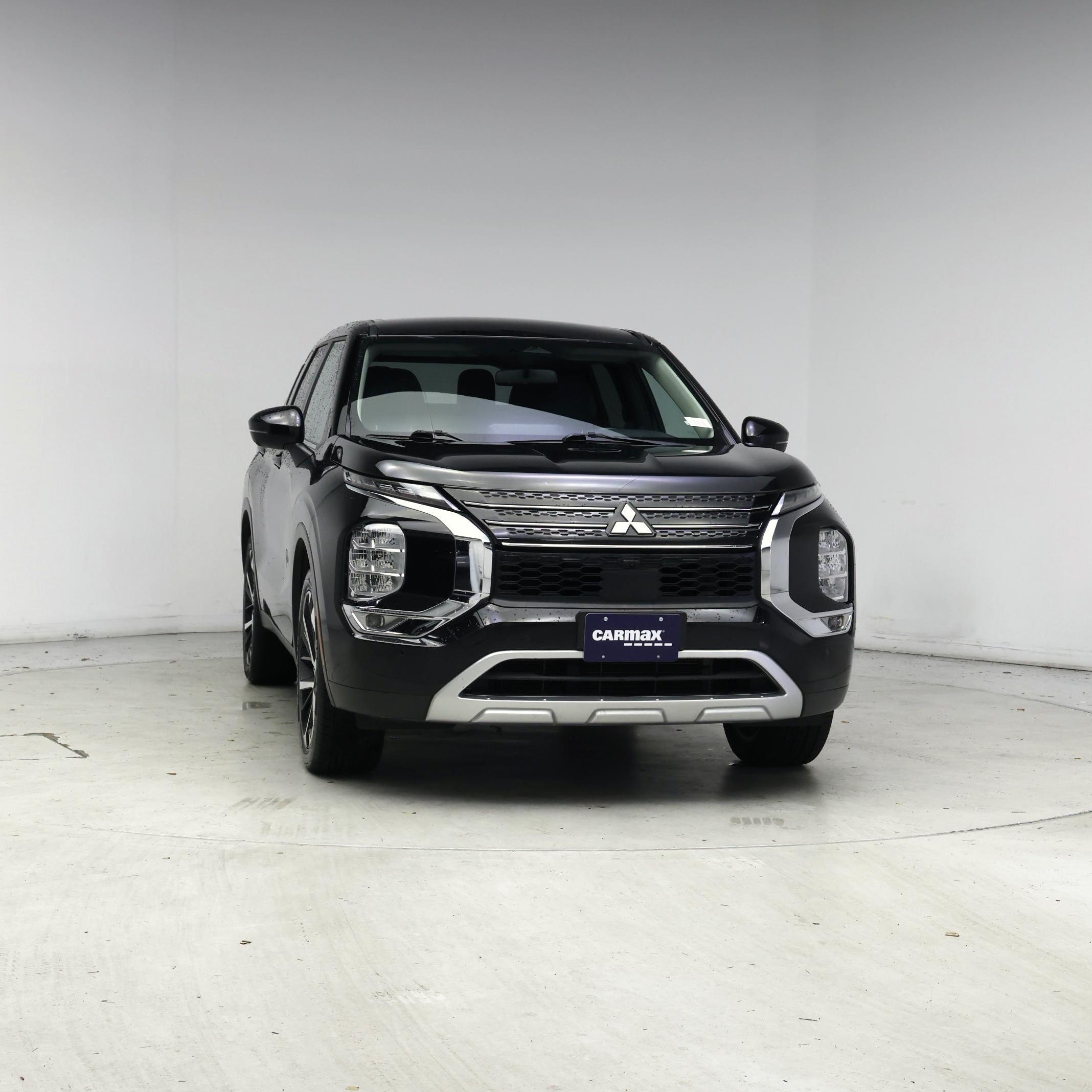 Thumbnail: 2024 Mitsubishi Outlander - 5