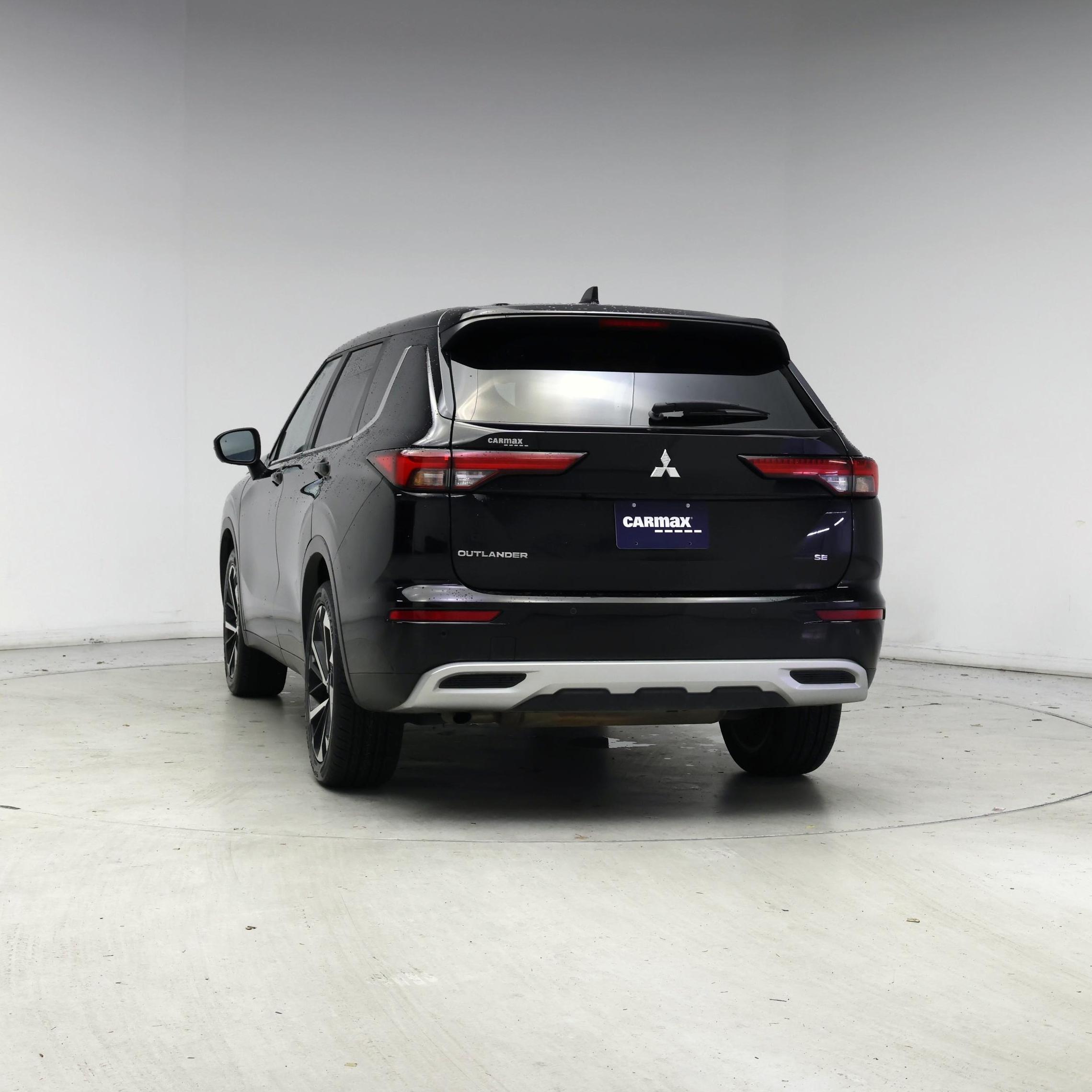 Thumbnail: 2024 Mitsubishi Outlander - 6