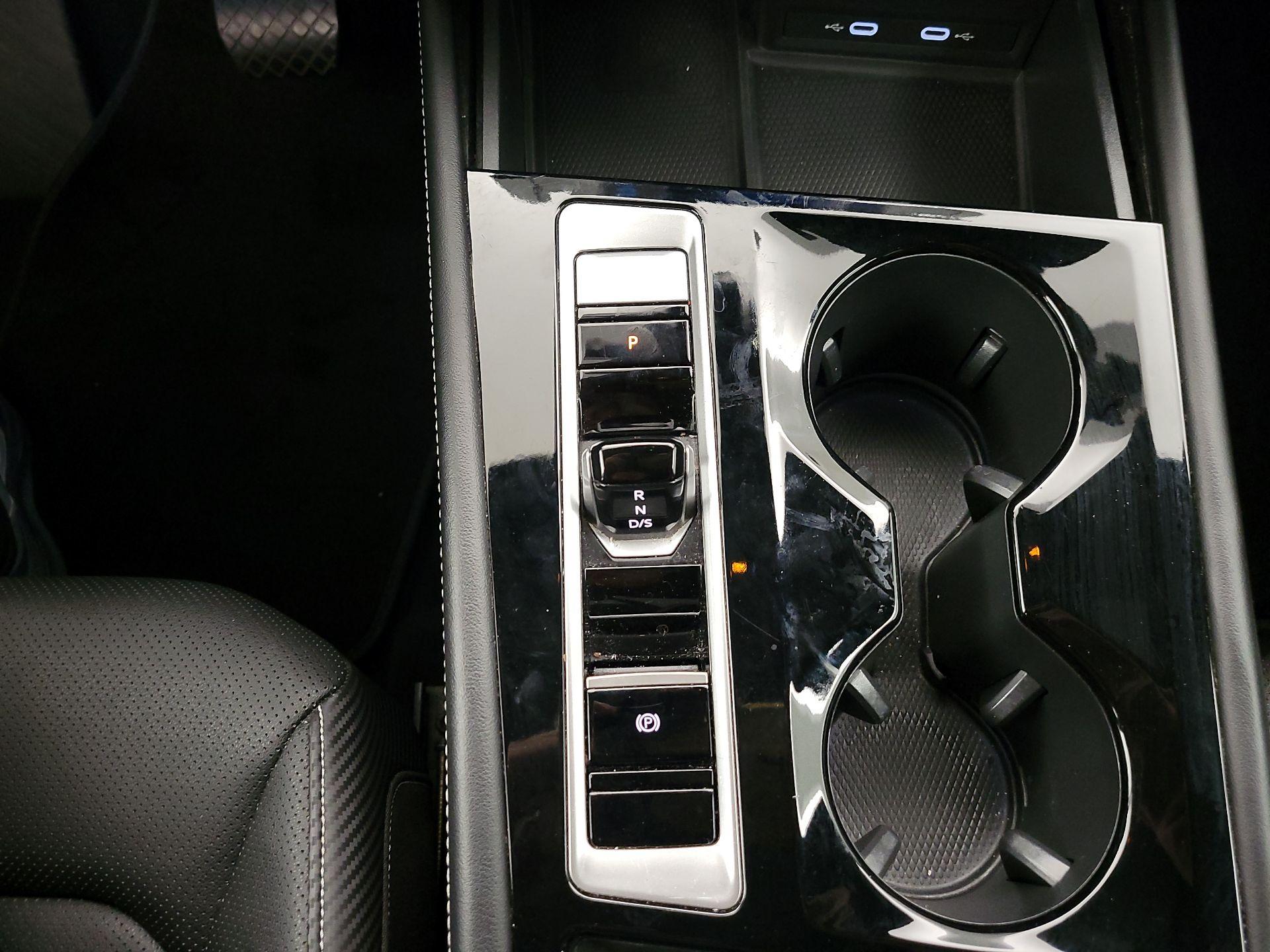 Thumbnail: 2024 Volkswagen Atlas - 17