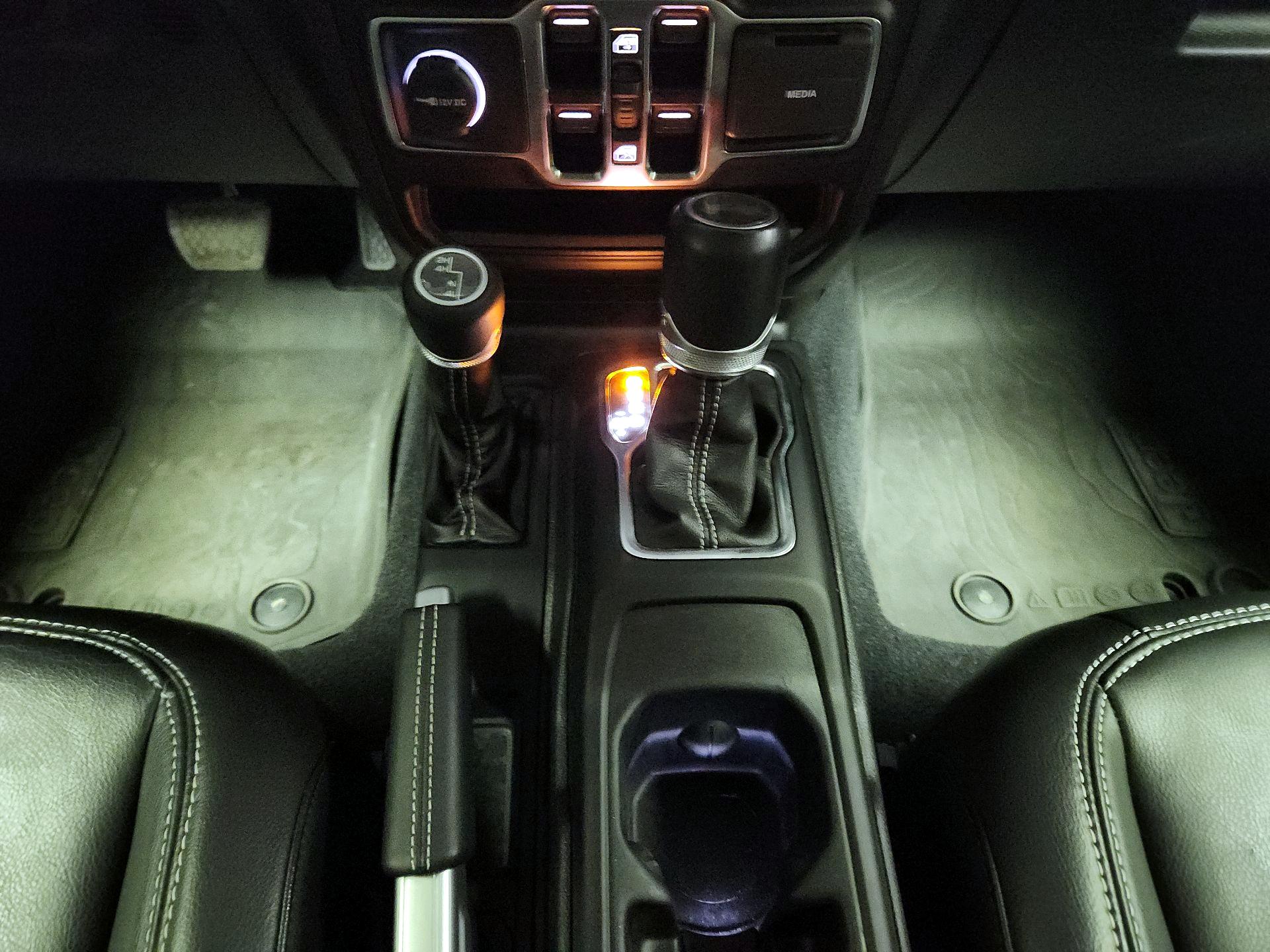 Thumbnail: 2022 Jeep Wrangler - 18