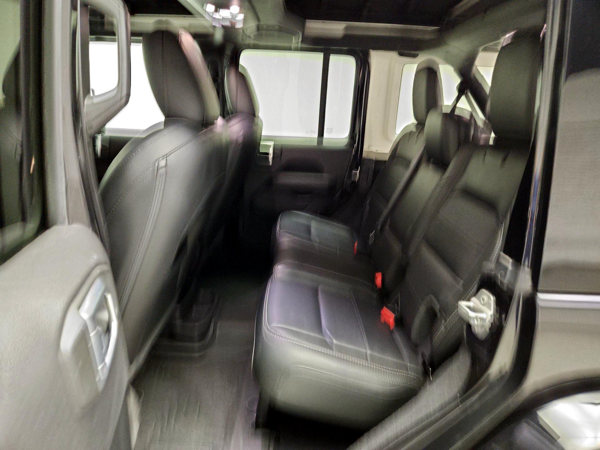 Thumbnail: 2022 Jeep Wrangler - 19