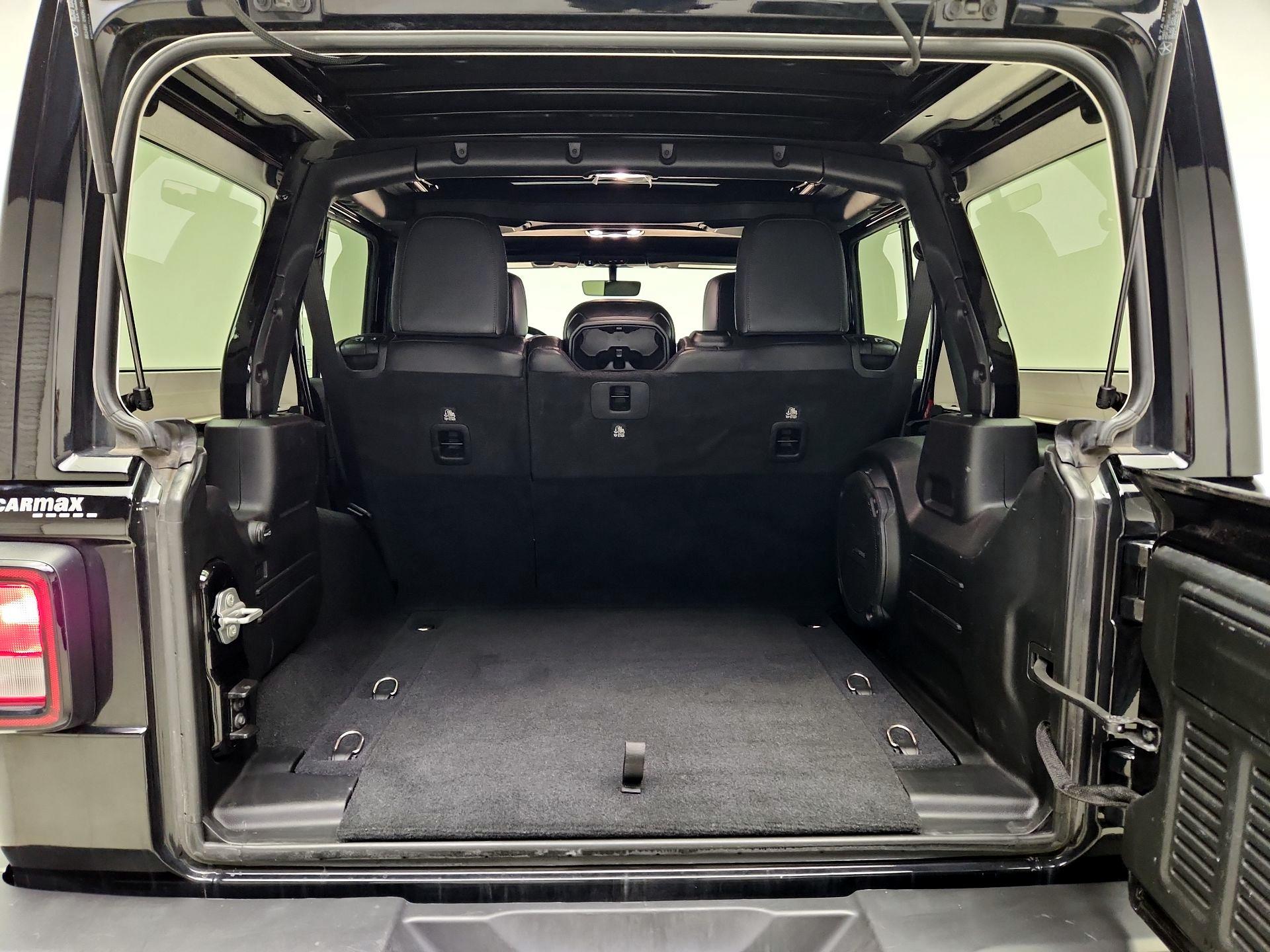 Thumbnail: 2022 Jeep Wrangler - 20