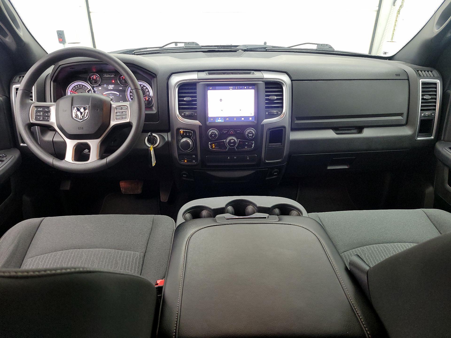 Thumbnail: 2022 RAM 1500 Classic - 9