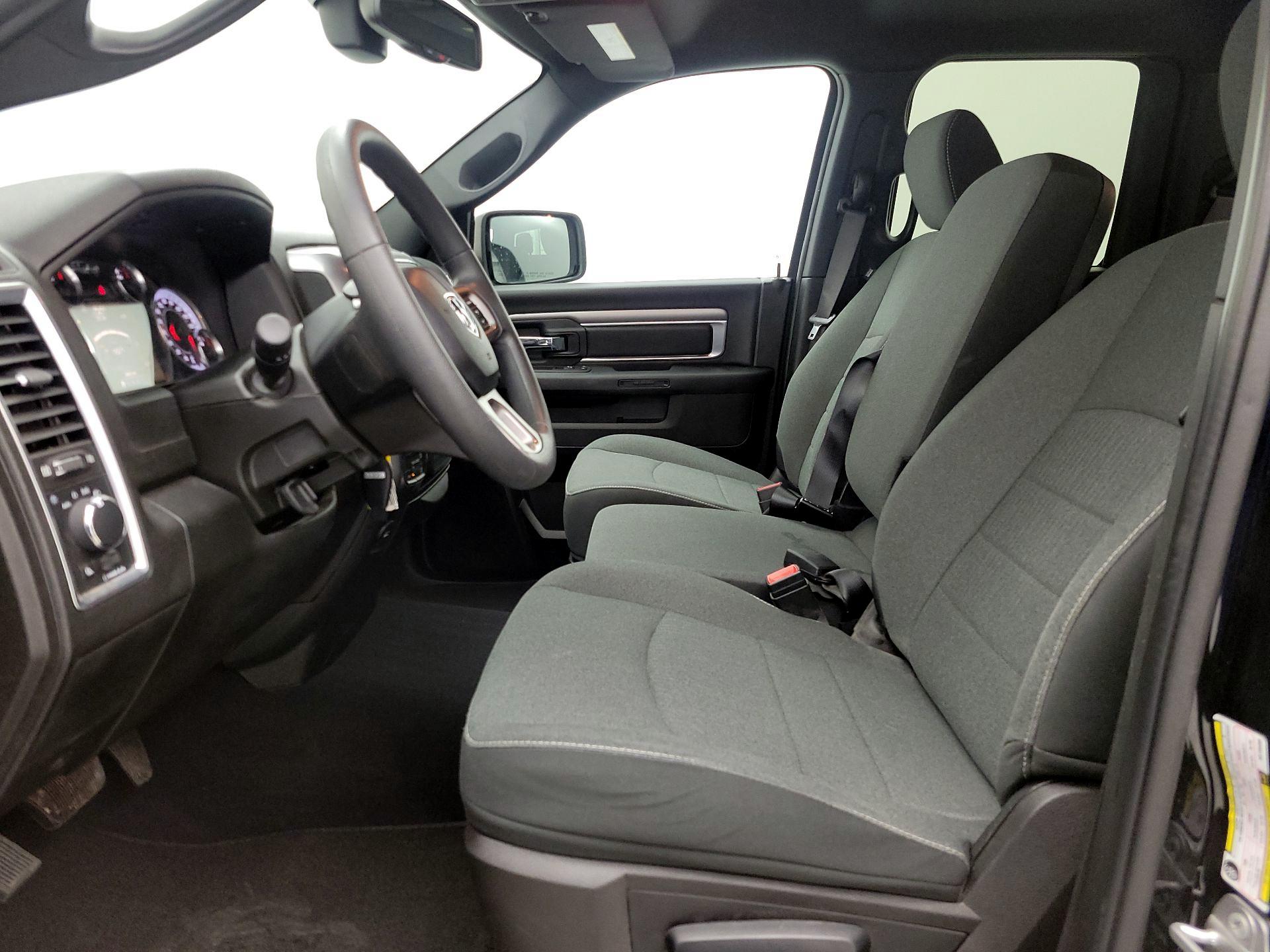 Thumbnail: 2022 RAM 1500 Classic - 11