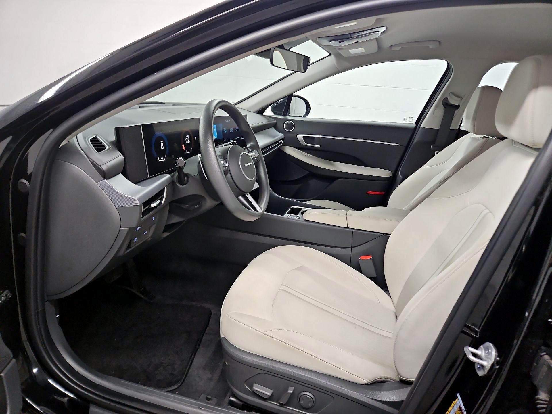 Thumbnail: 2025 Hyundai Sonata - 11