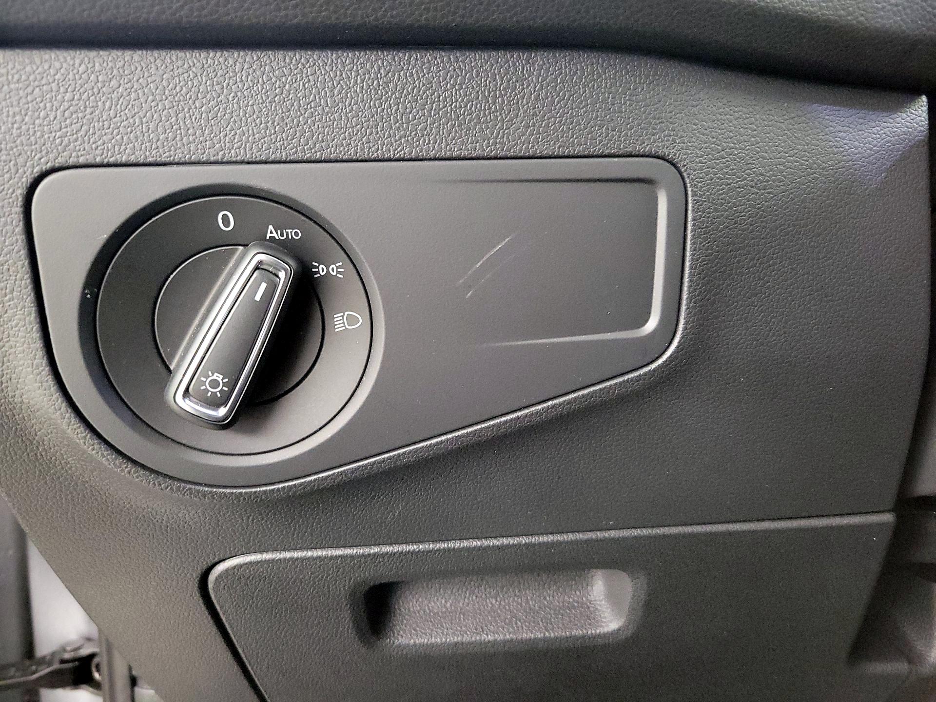 Thumbnail: 2024 Volkswagen Tiguan - 13