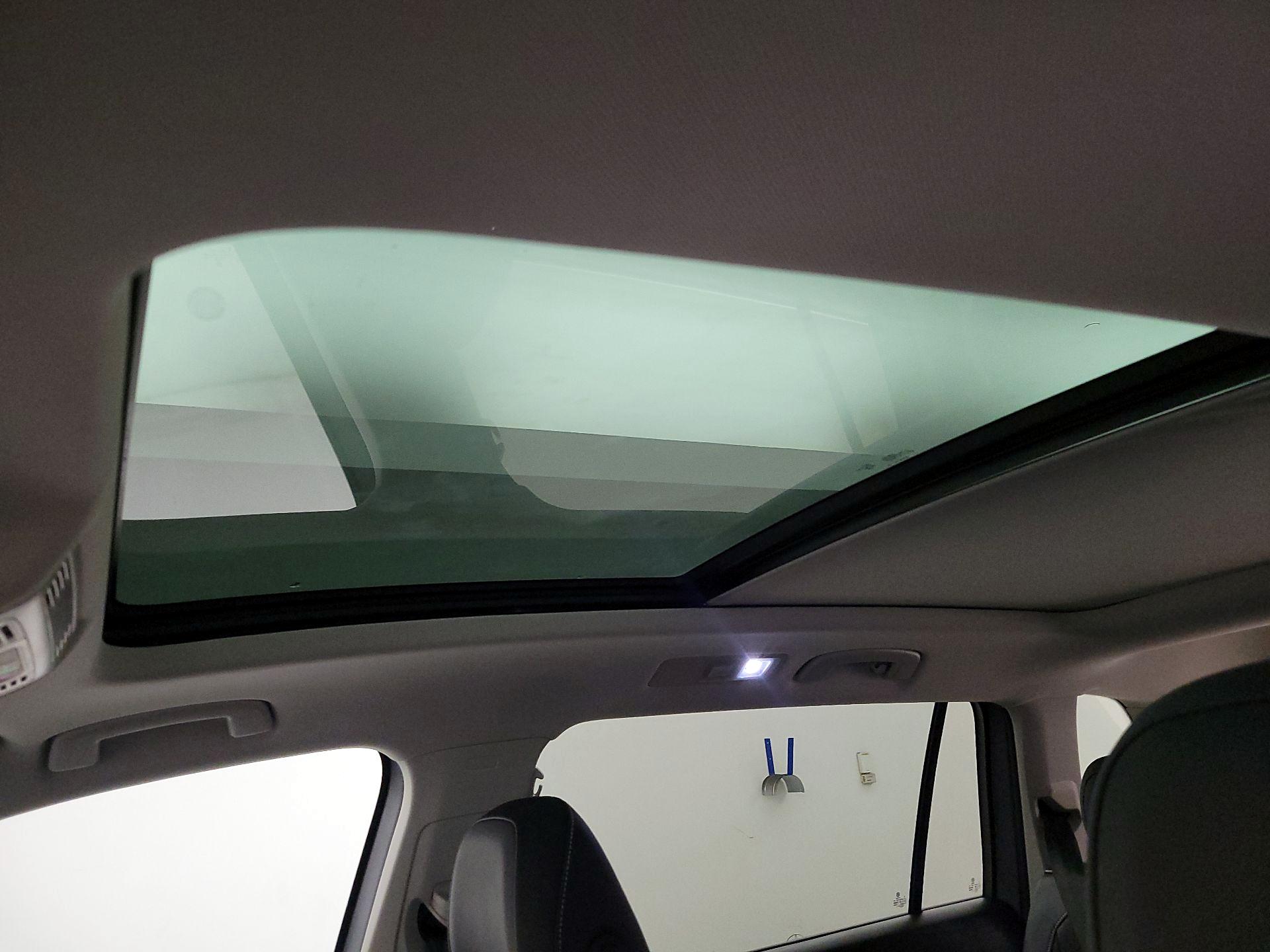 Thumbnail: 2024 Volkswagen Tiguan - 19