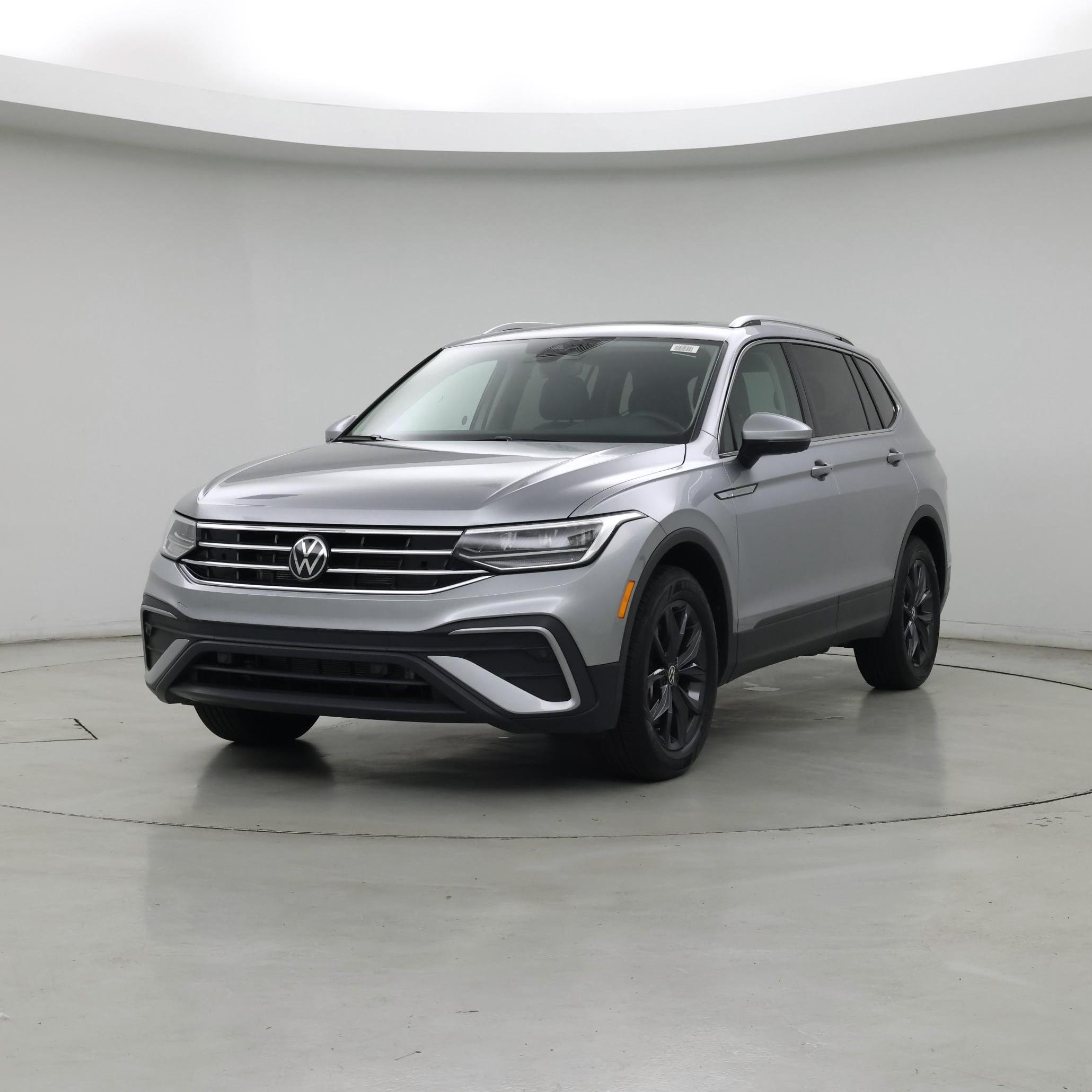 Thumbnail: 2024 Volkswagen Tiguan - 4