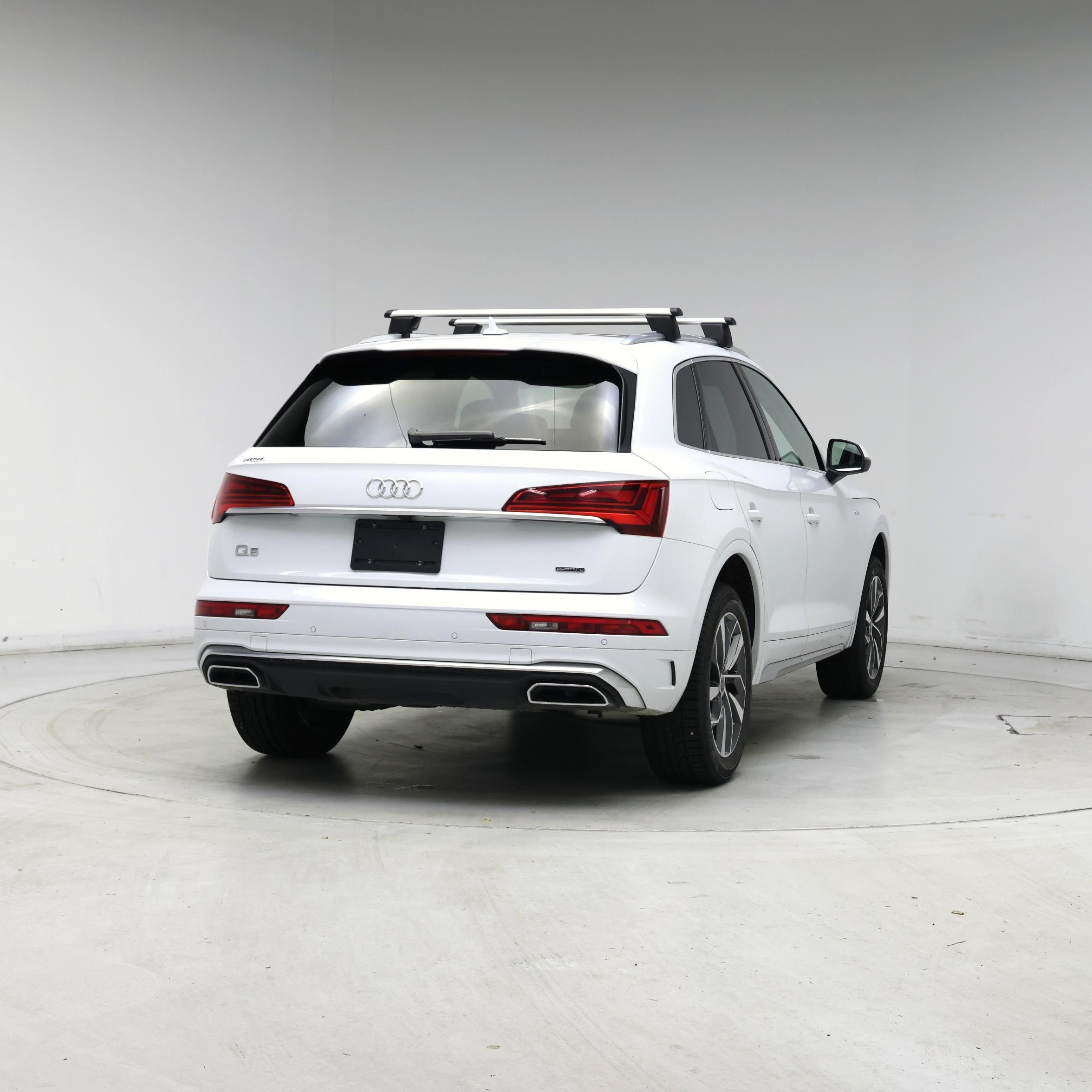 Thumbnail: 2024 Audi Q5 - 8