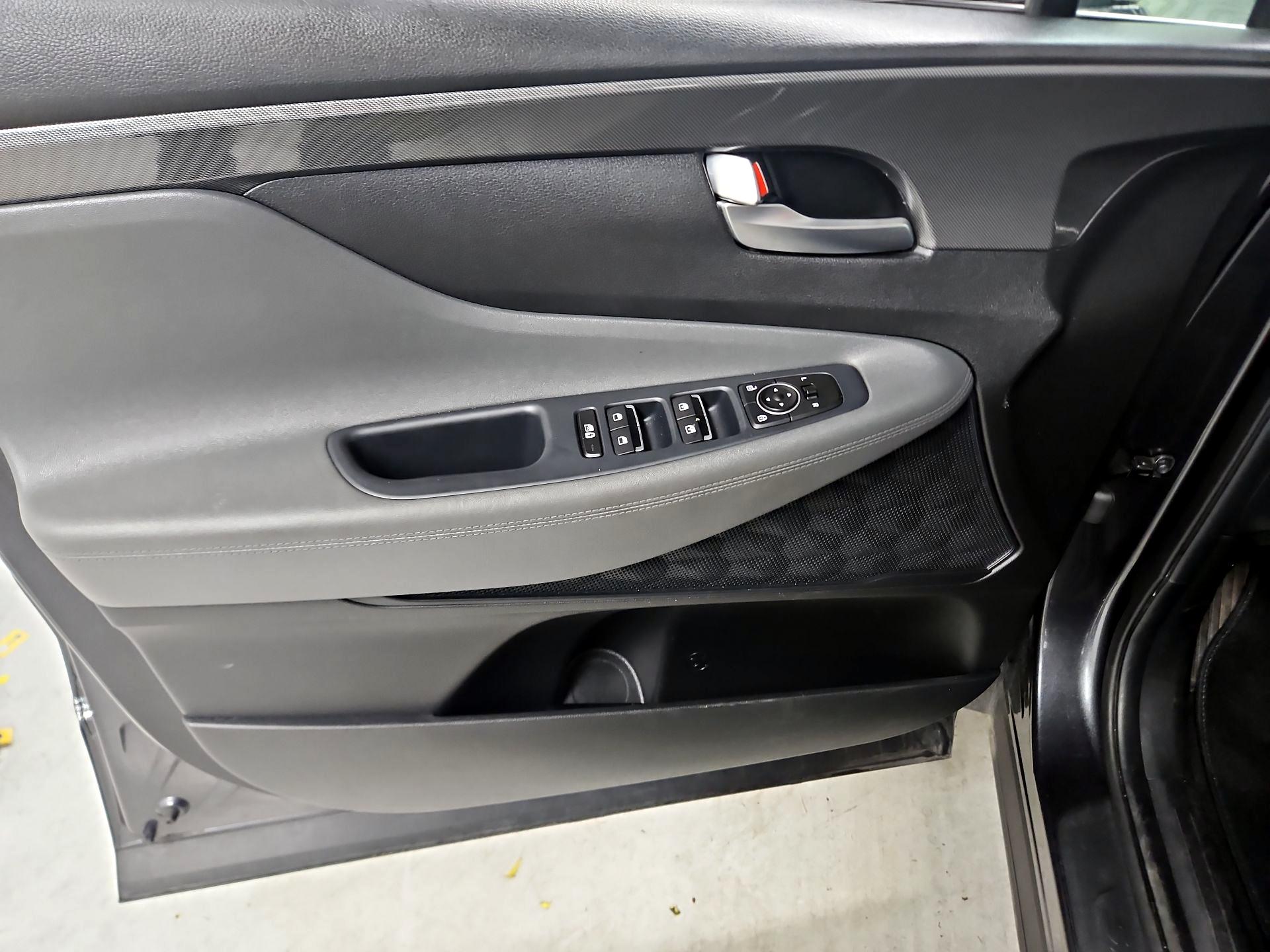 Thumbnail: 2023 Hyundai Santa Fe - 12